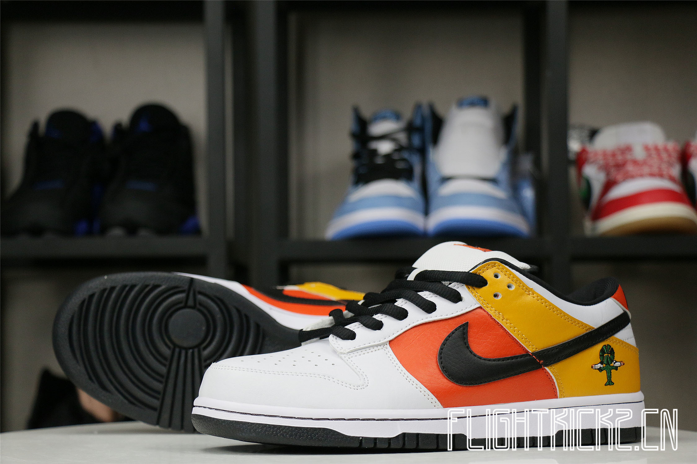 Nike SB Dunk Low Raygun White 2005(LN5 A1 Batch)