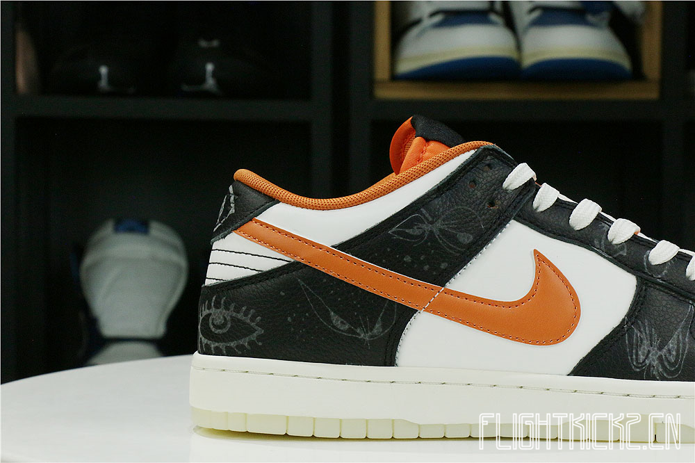 Nike Dunk Low “Halloween” 2021