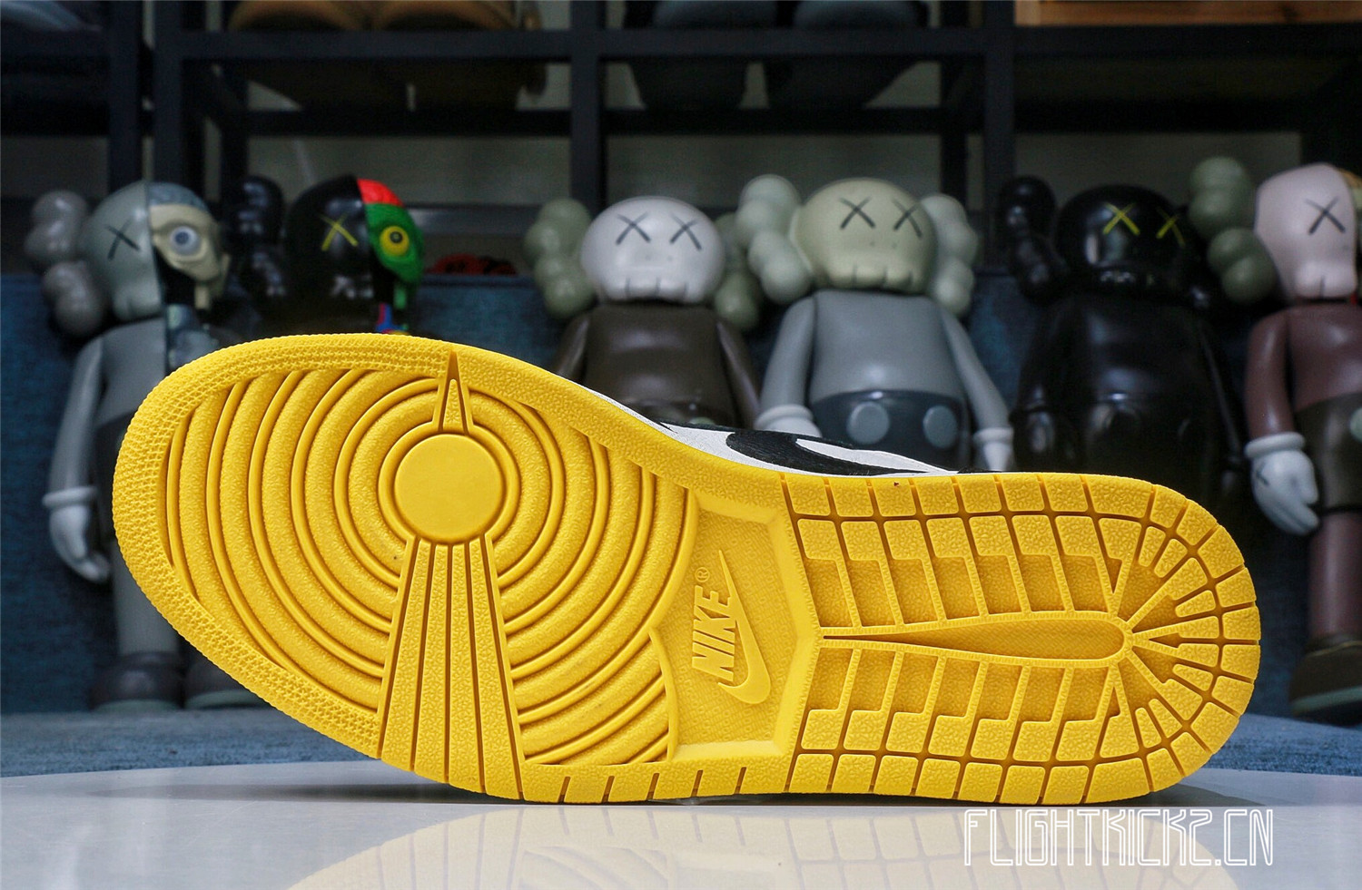 Air Jordan 1 Retro “Not For Resale Yellow 2018