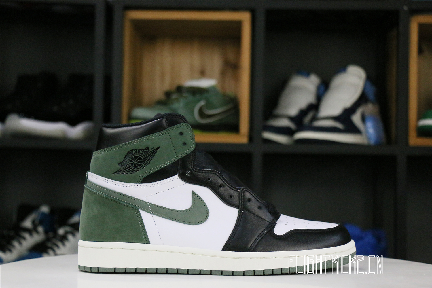 Jordan 1 Retro High Clay Green