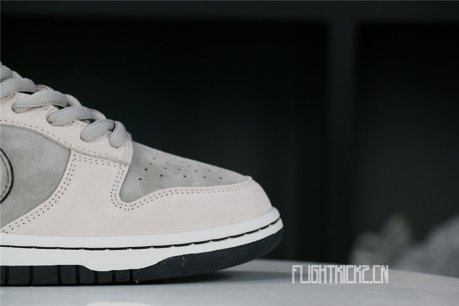 Otomo Katsuhiro x Nike SB Dunk Low Steamboy OST White Black