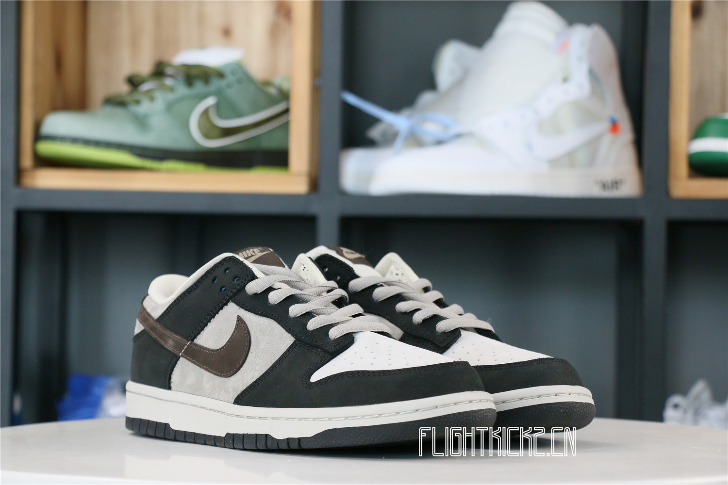 Otomo Katsuhiro x Nike SB Dunk Low Steamboy OST Grey Brown Mocha