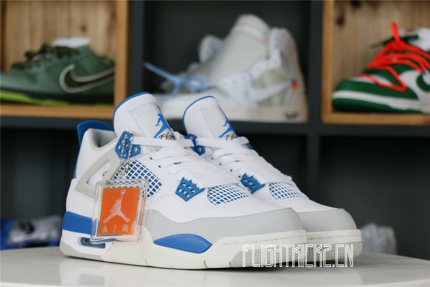 AIR JORDAN 4 RETRO ‘MILITARY BLUE’ 2012