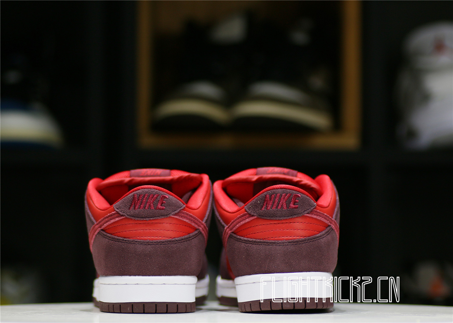 Nike SB Dunk Low Cherry