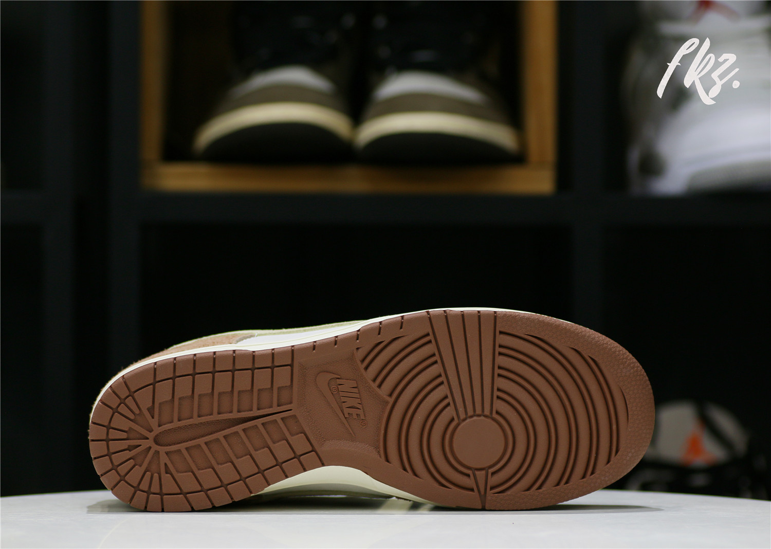 Nike Dunk Low Medium Curry 2021