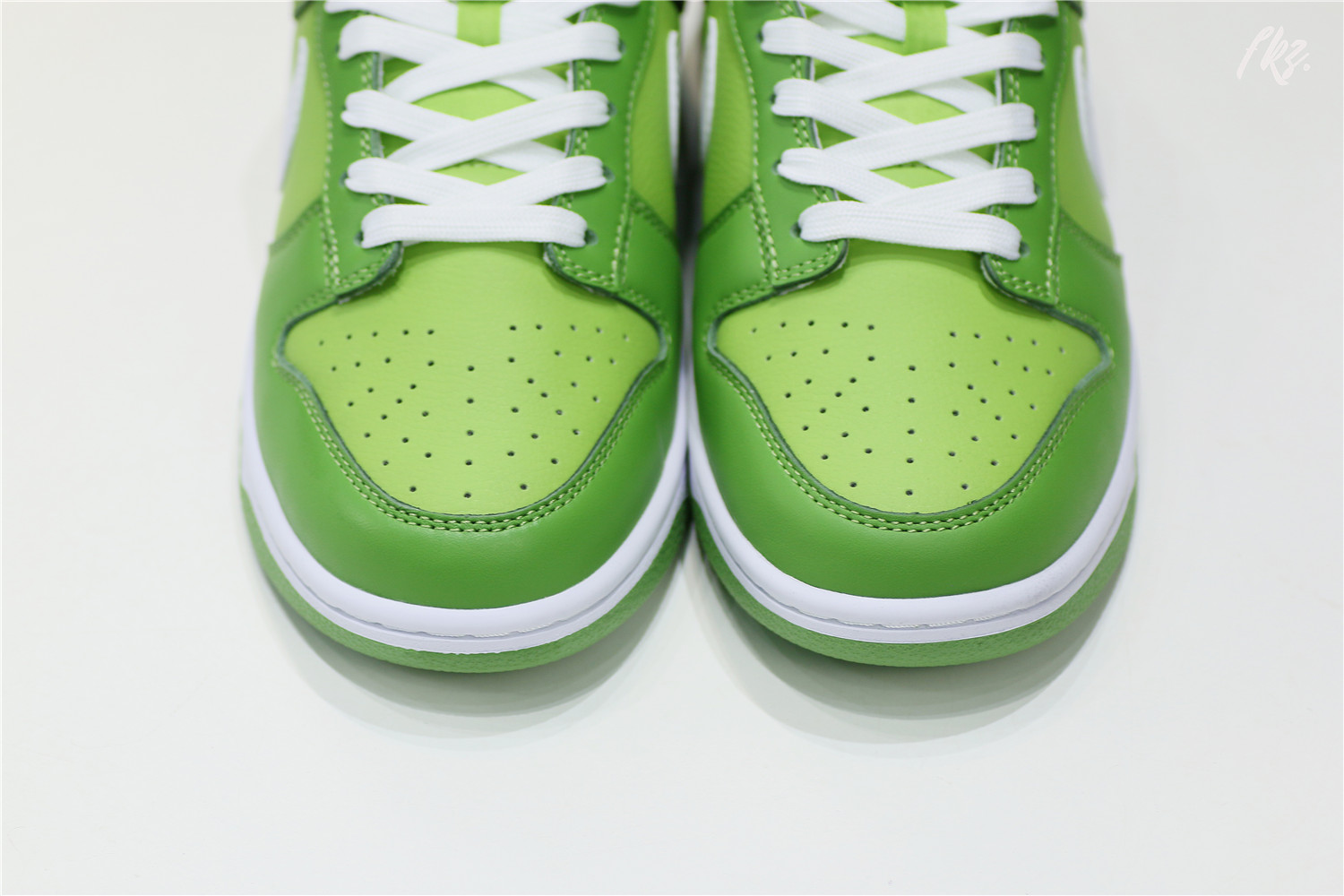 DUNK LOW ‘CHLOROPHYLL’