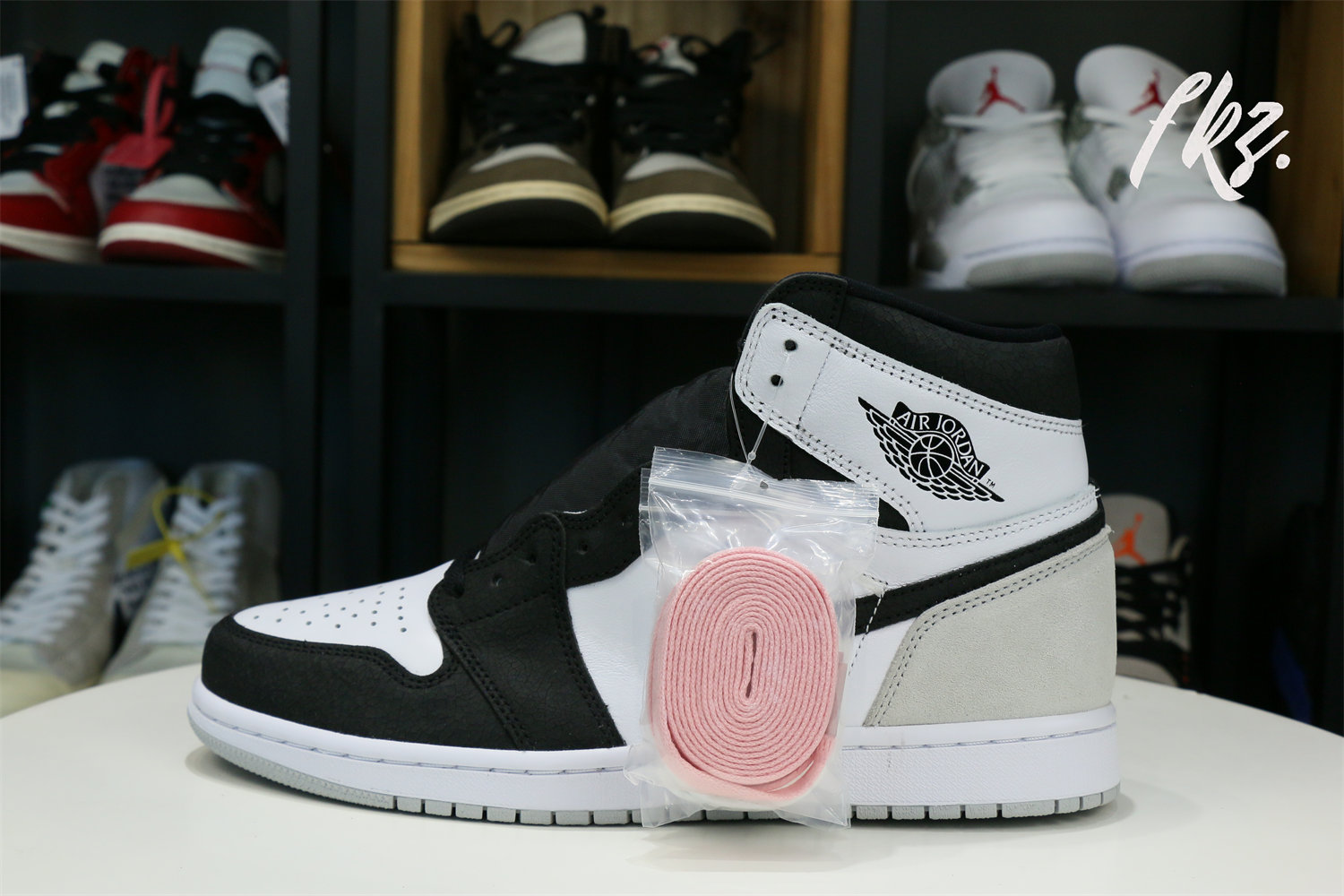 Air Jordan 1 Retro High OG Bleached Coral 2021