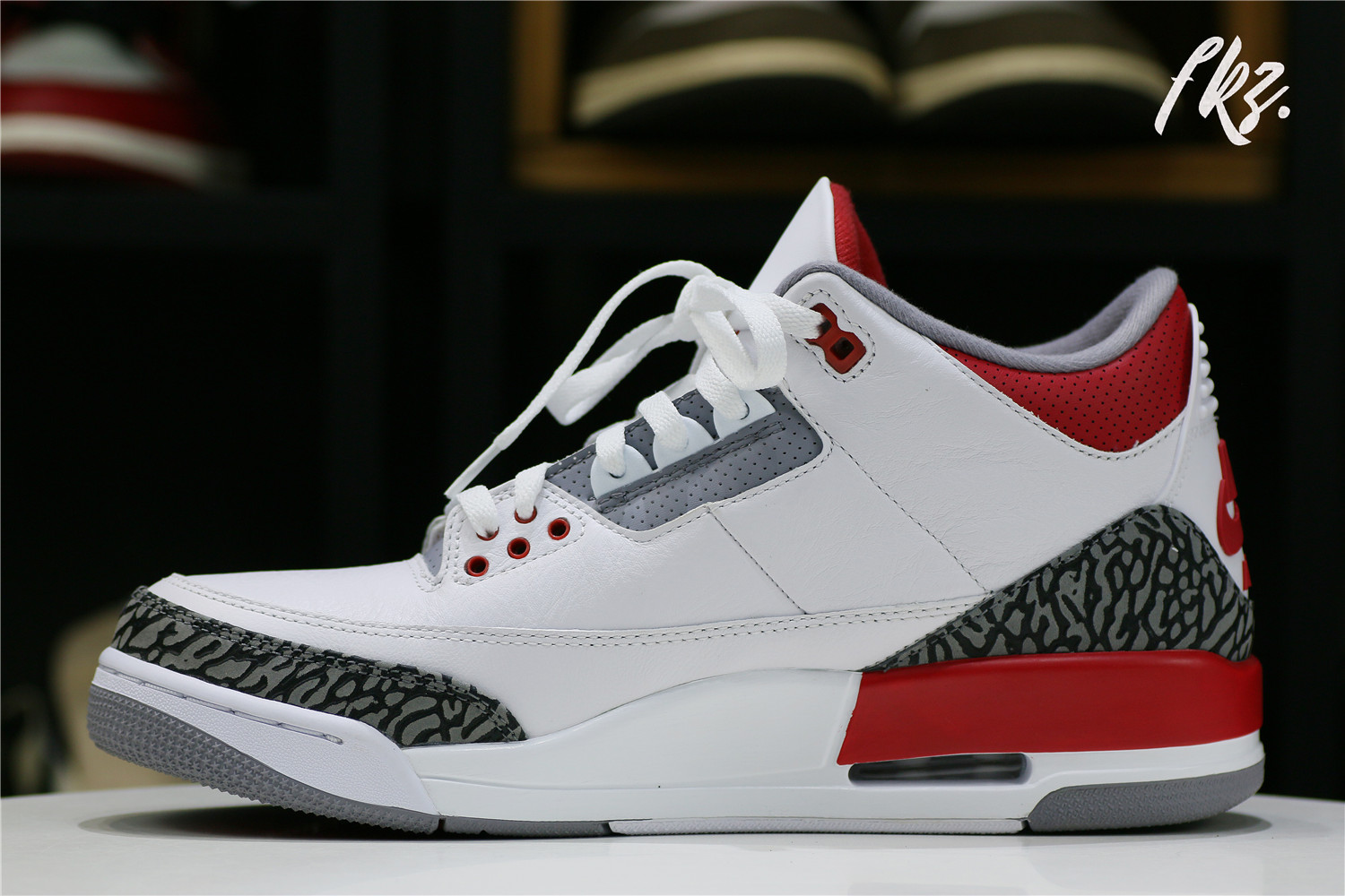 AIR JORDAN 3 RETRO ‘FIRE RED’ 2022