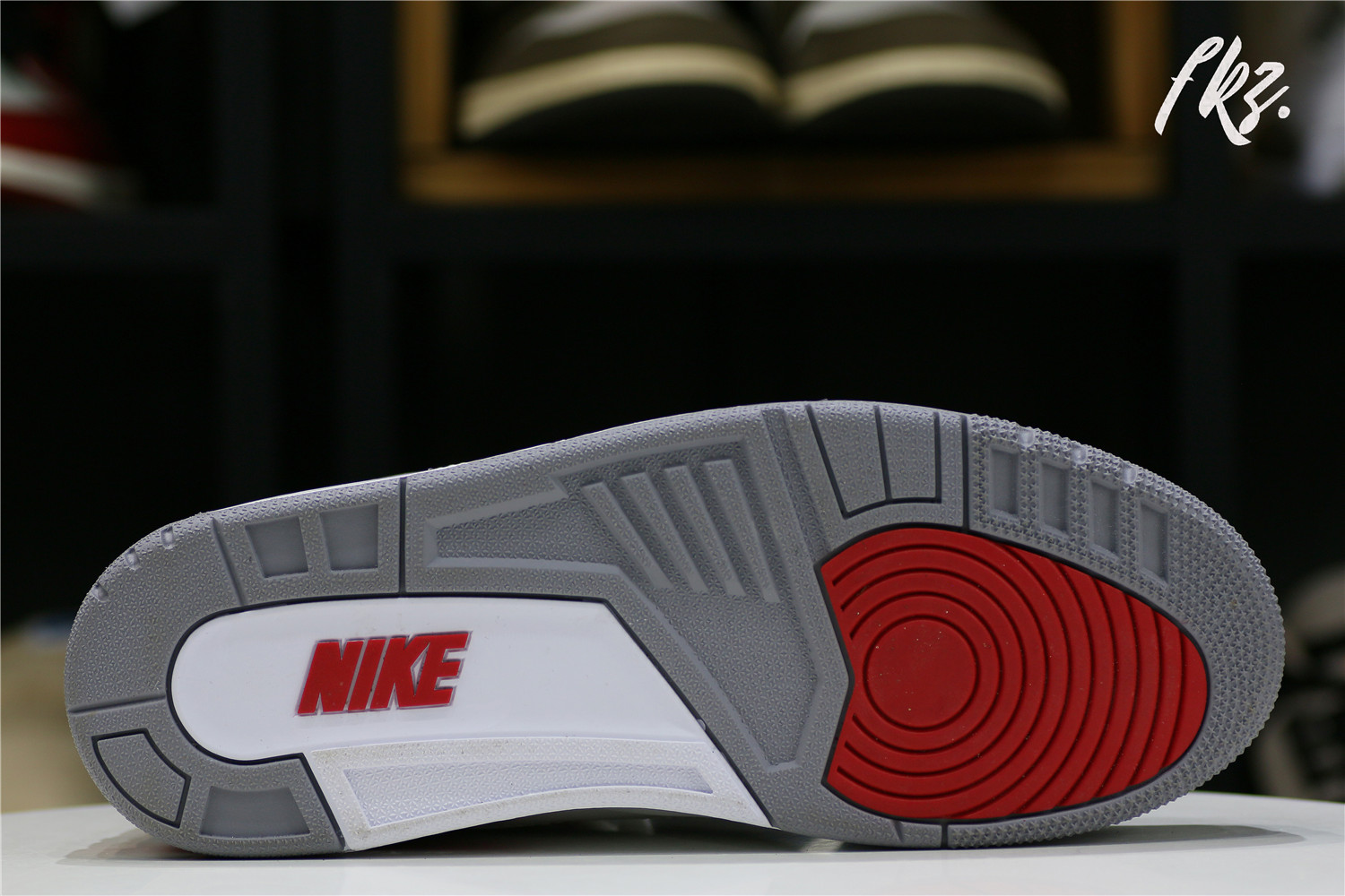 AIR JORDAN 3 RETRO ‘FIRE RED’ 2022