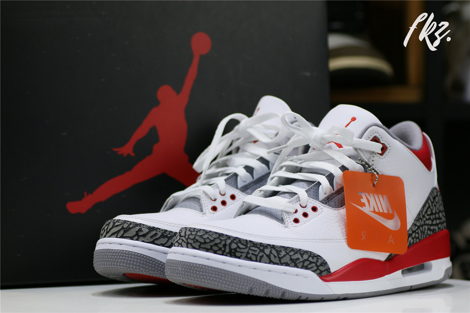 AIR JORDAN 3 RETRO ‘FIRE RED’ 2022