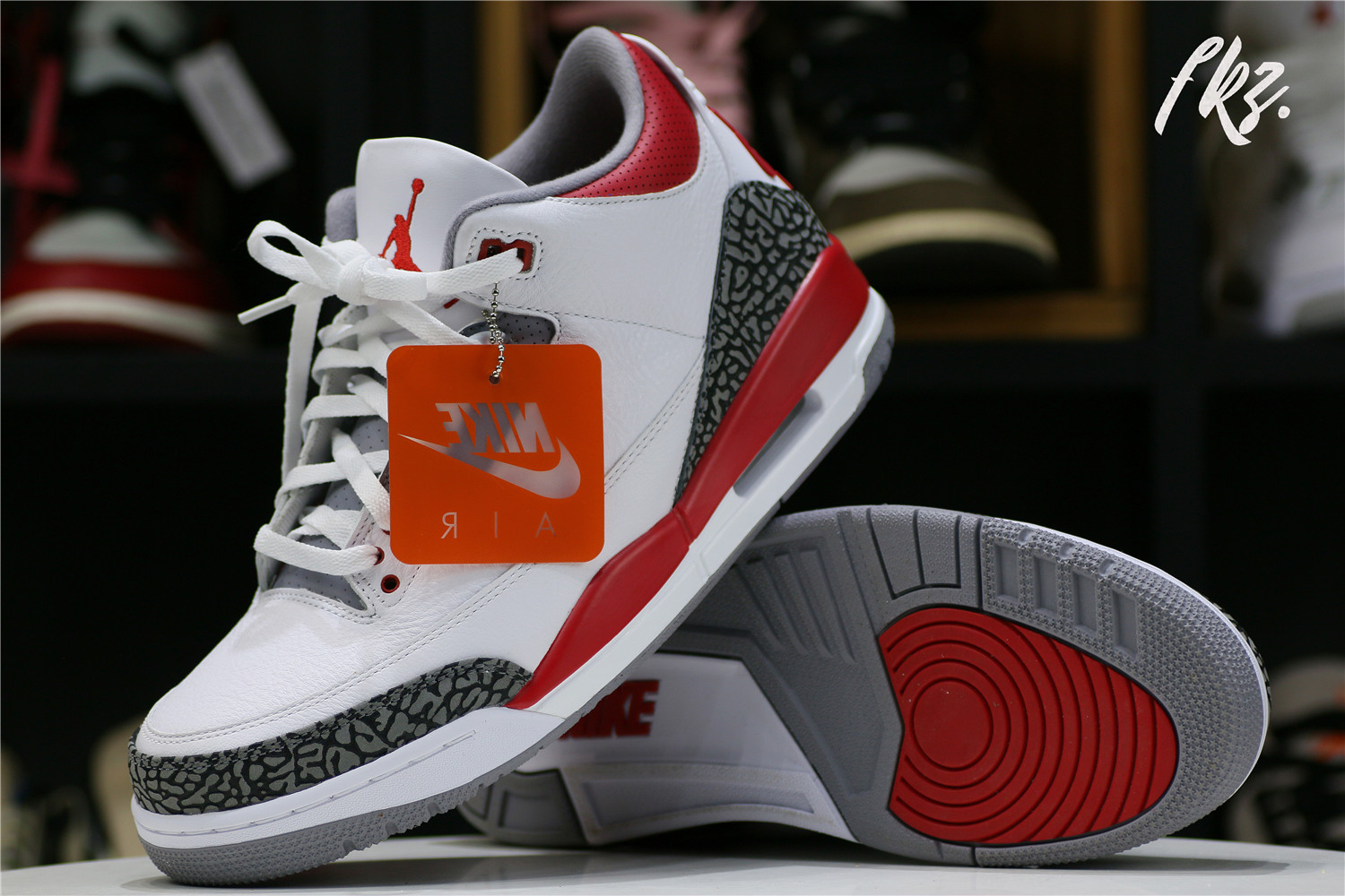 AIR JORDAN 3 RETRO ‘FIRE RED’ 2022