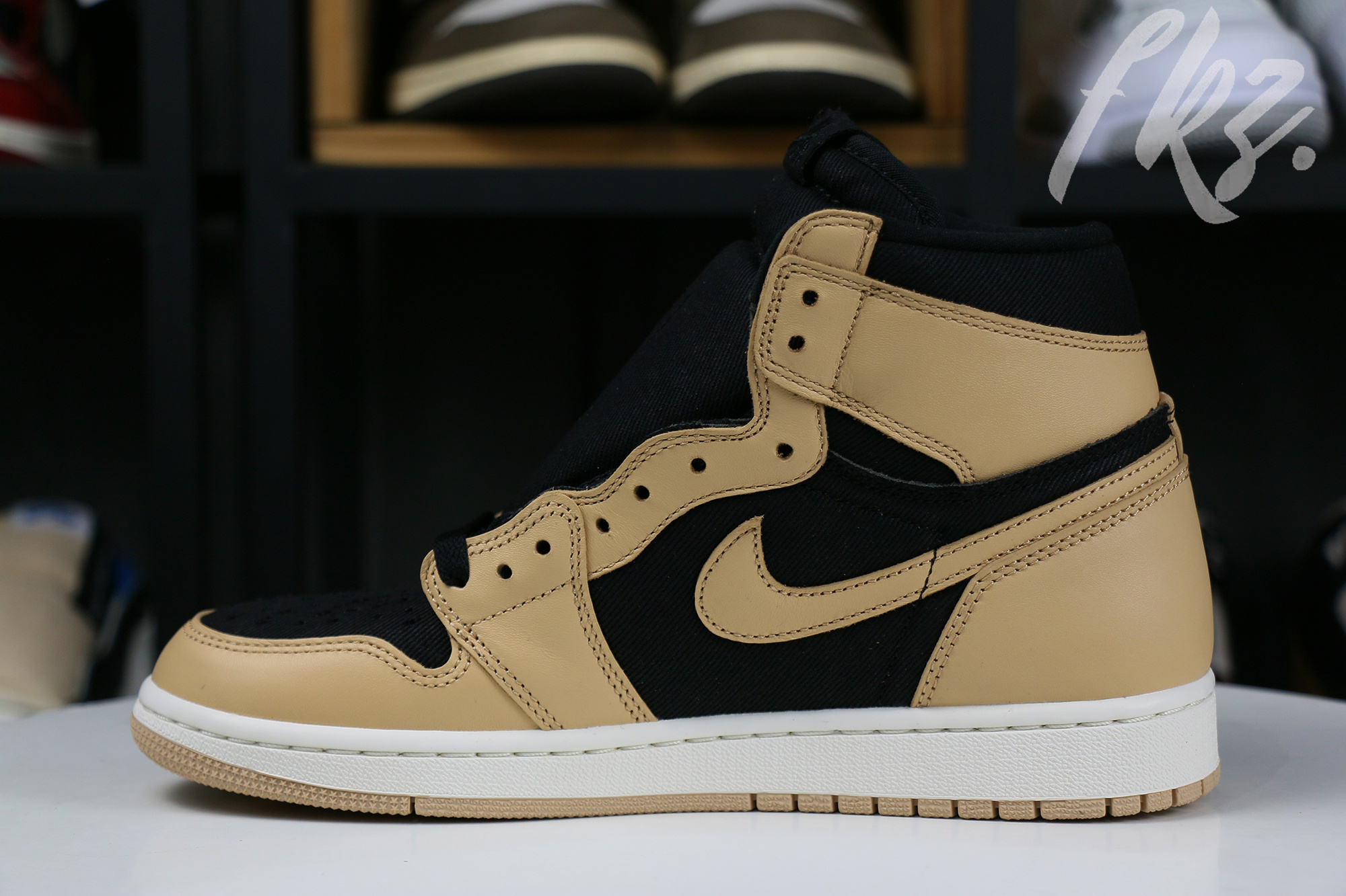 Air Jordan 1 Retro High OG ‘Heirloom’ 2022