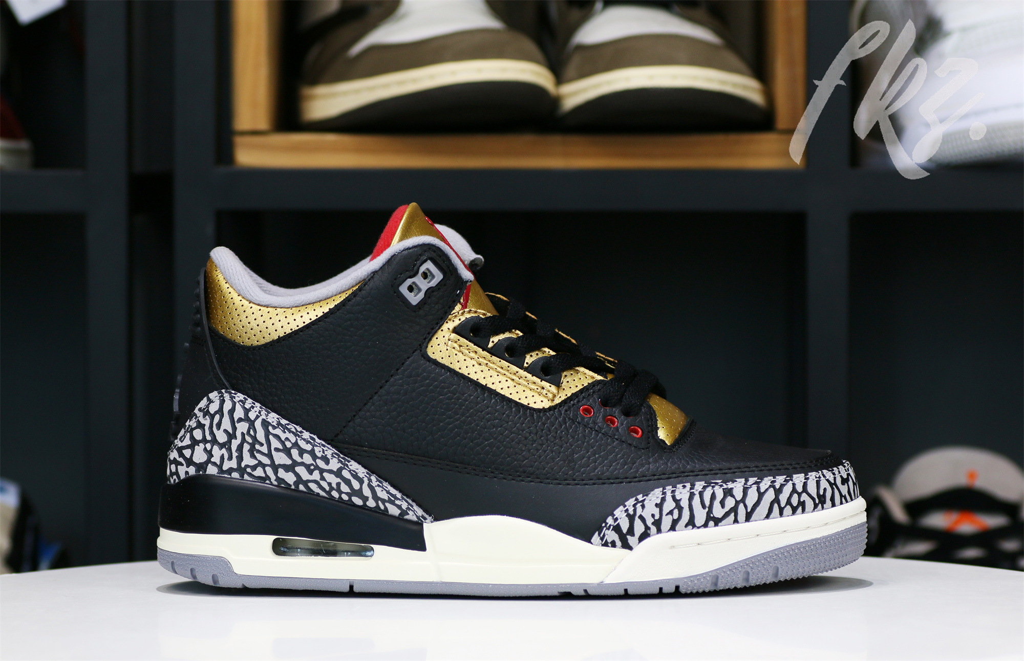 Air Jordan 3 “Black Cement Gold” 2022