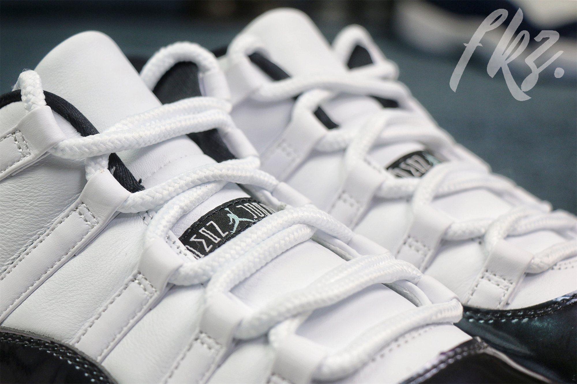 Air Jordan 11 Retro Georgetown low