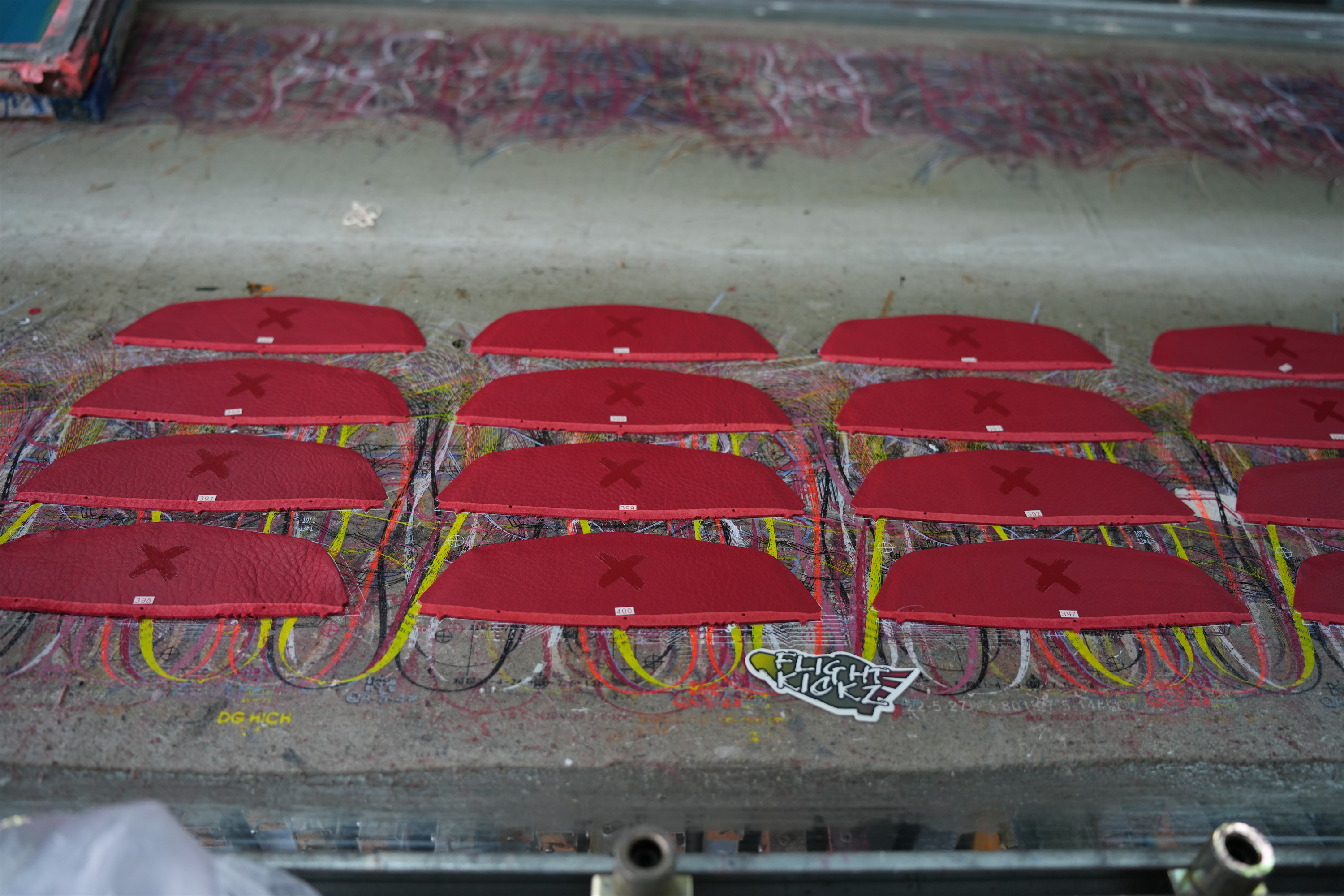 Air Jordan 1 OG Banned/Bred 2011 (LN5 A1 ,Deadstock,with tiny Flaws)