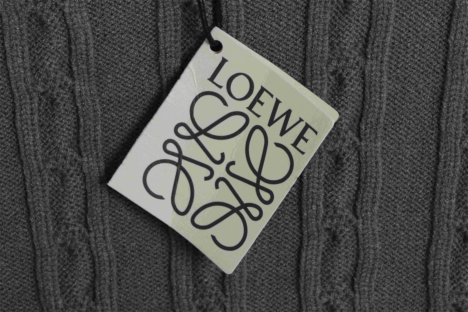 LOEVVE SS22 striped color block V-neck pullover sweater