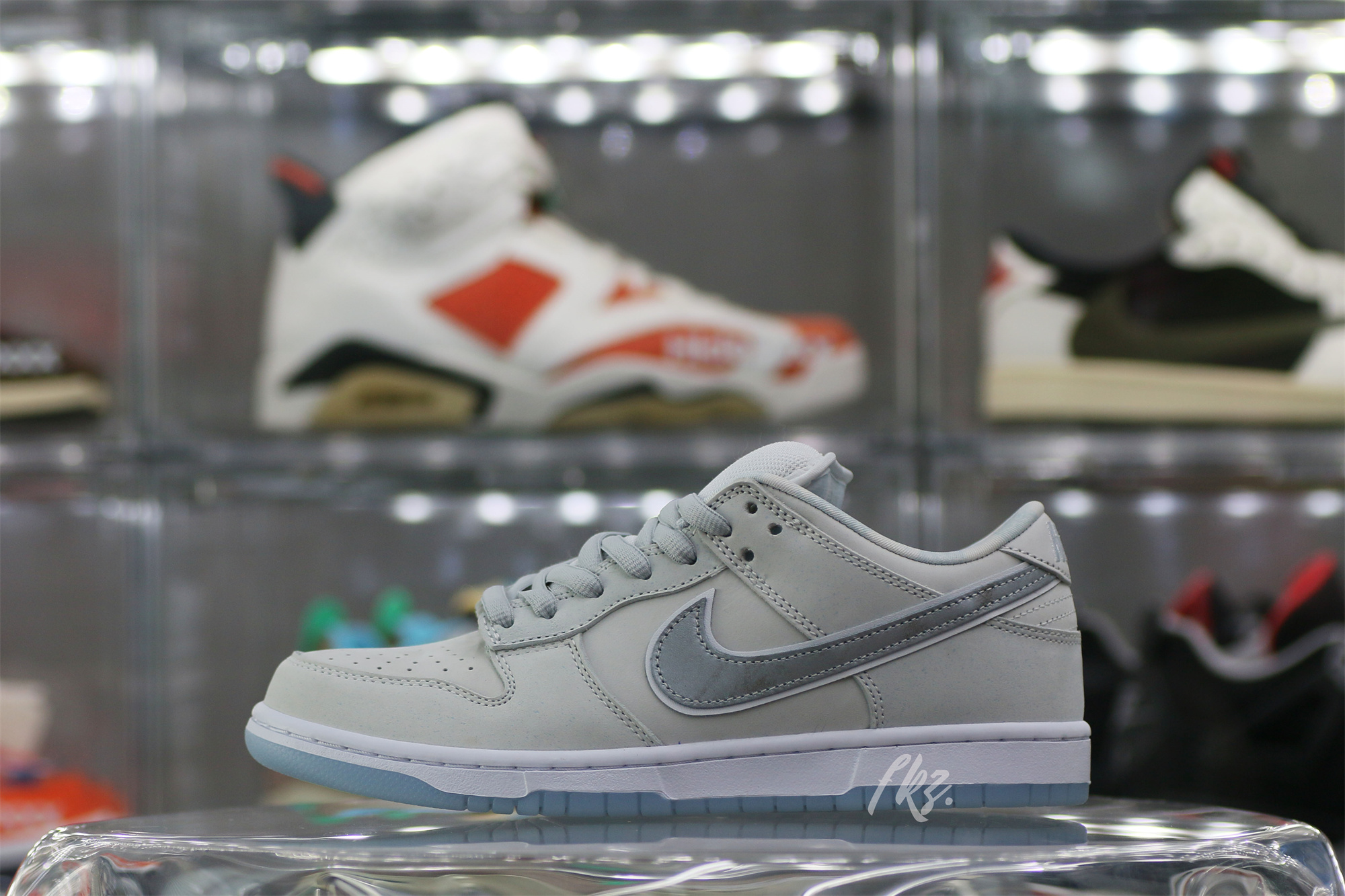 Nike Dunk Low White Lobster (Friends and Family)