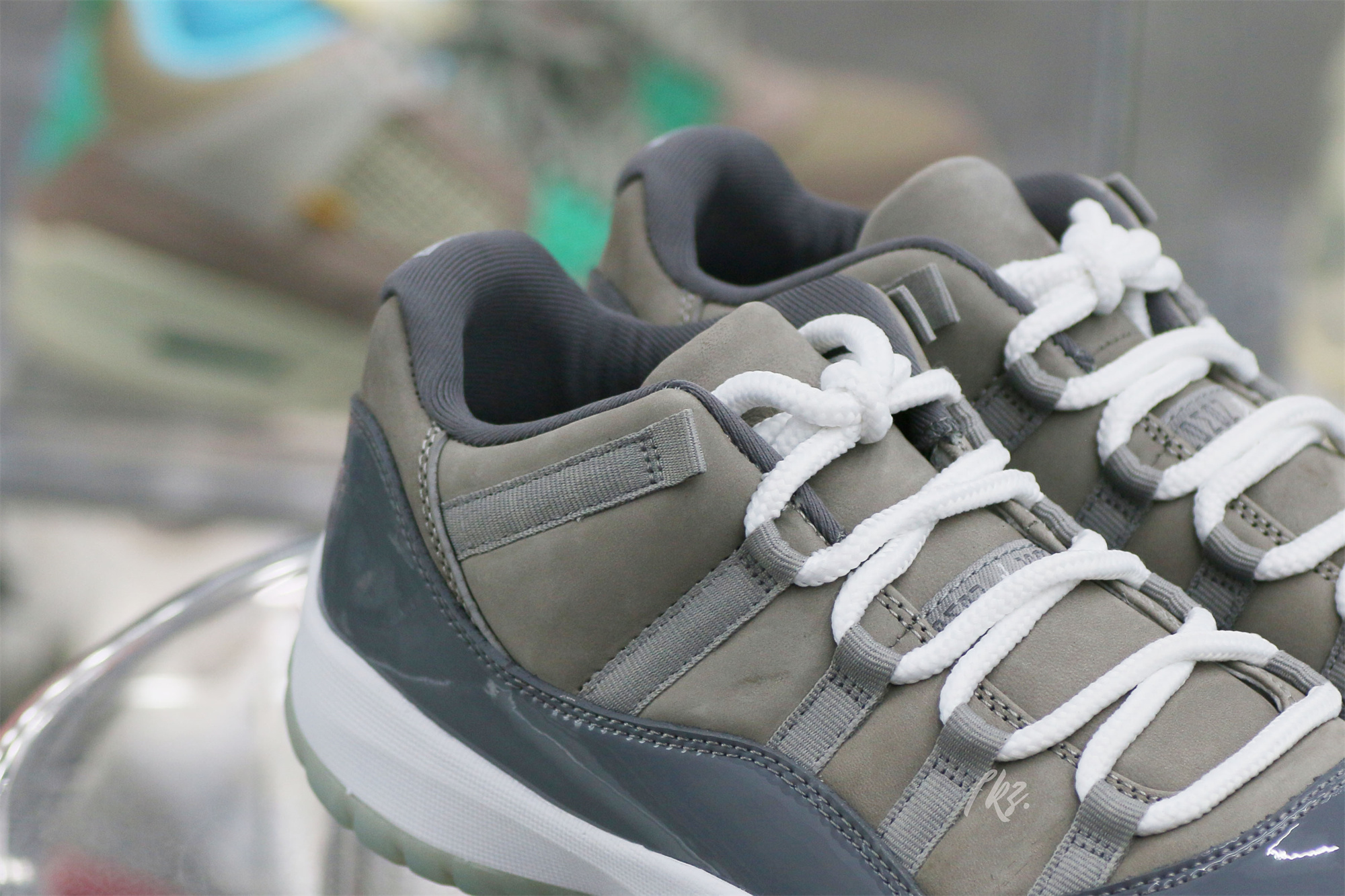 Air Jordan 11 Retro Low Cool Grey