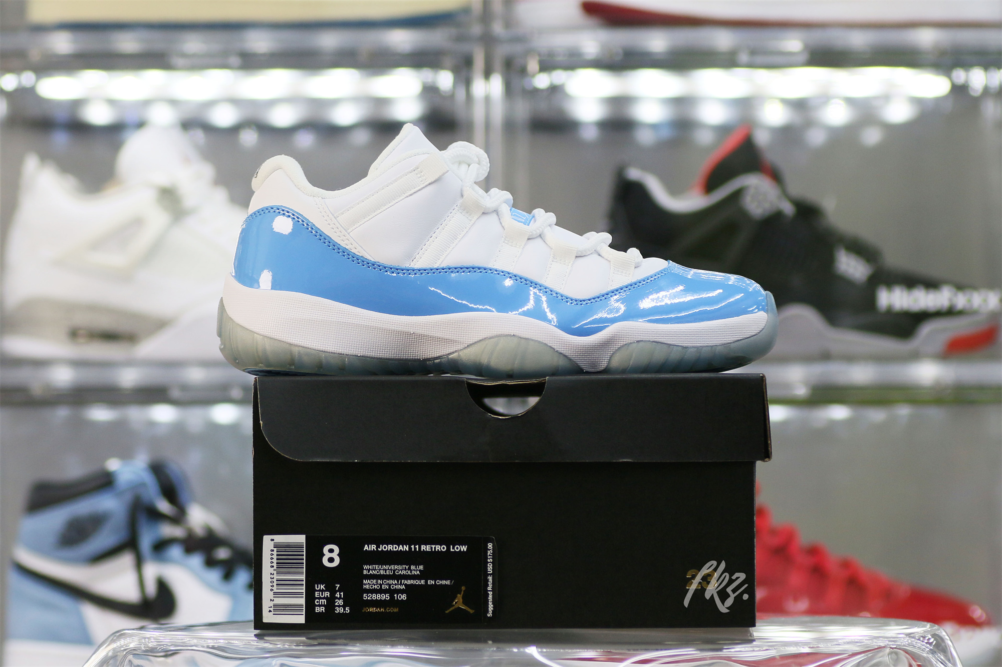 Air Jordan 11 Retro Low UNC