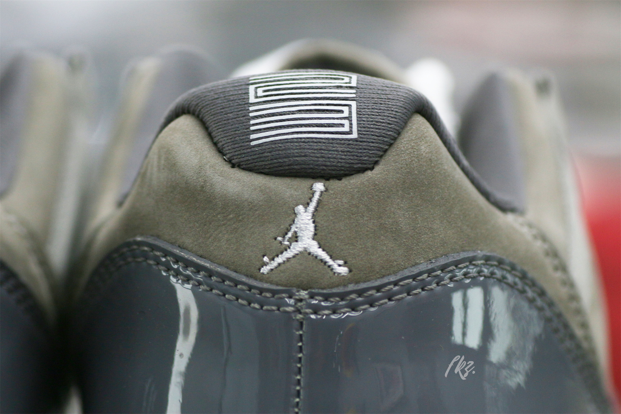 Air Jordan 11 Retro Low Cool Grey