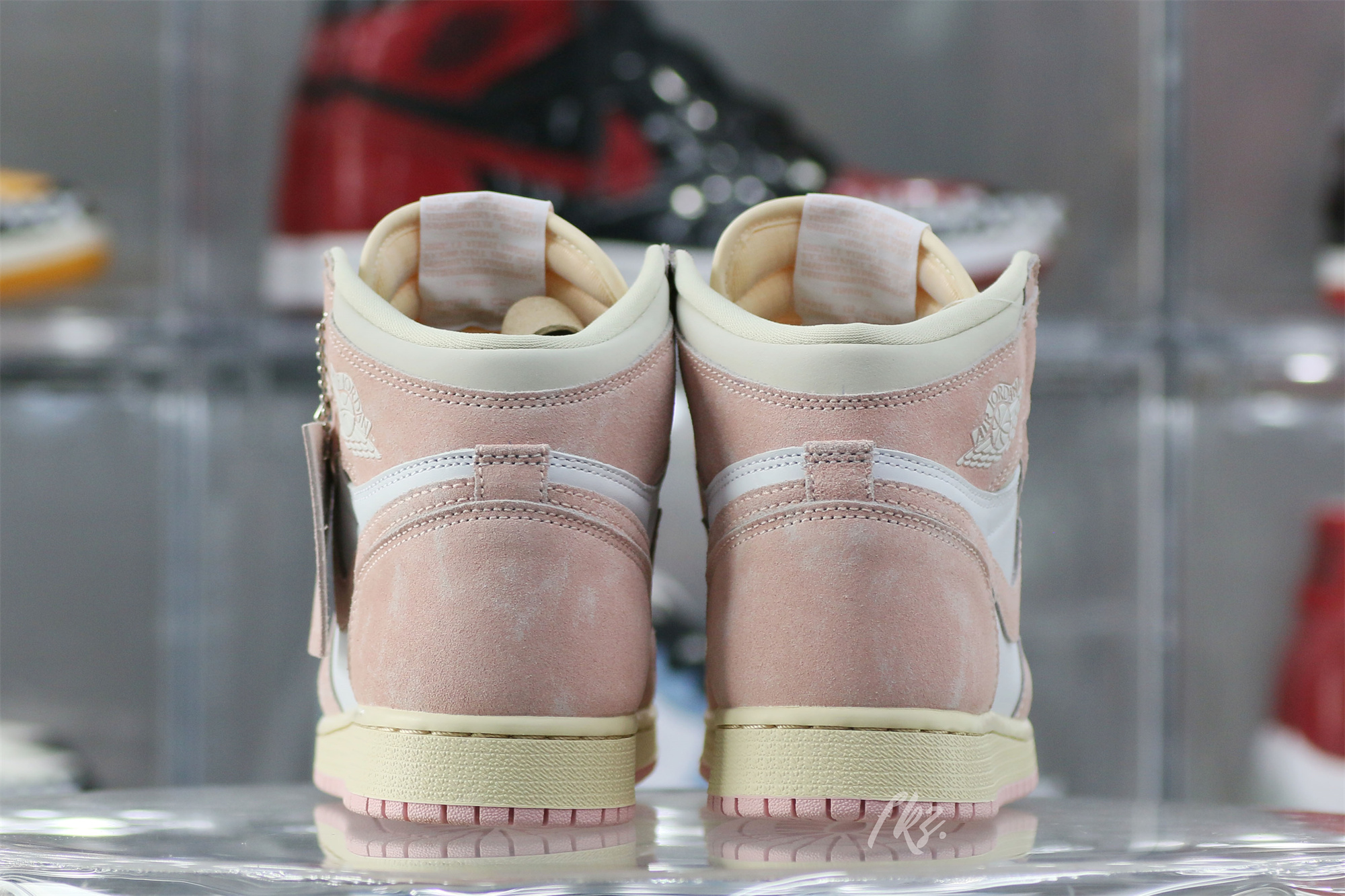 Air Jordan 1 Retro High OG ‘Washed Pink’ Wmns