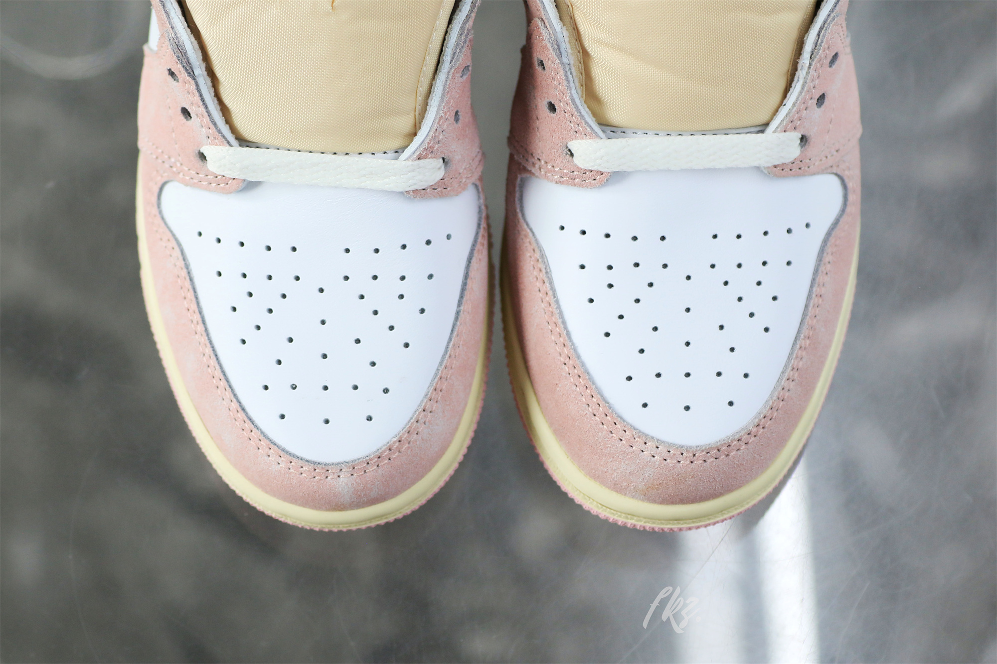 Air Jordan 1 Retro High OG ‘Washed Pink’ Wmns