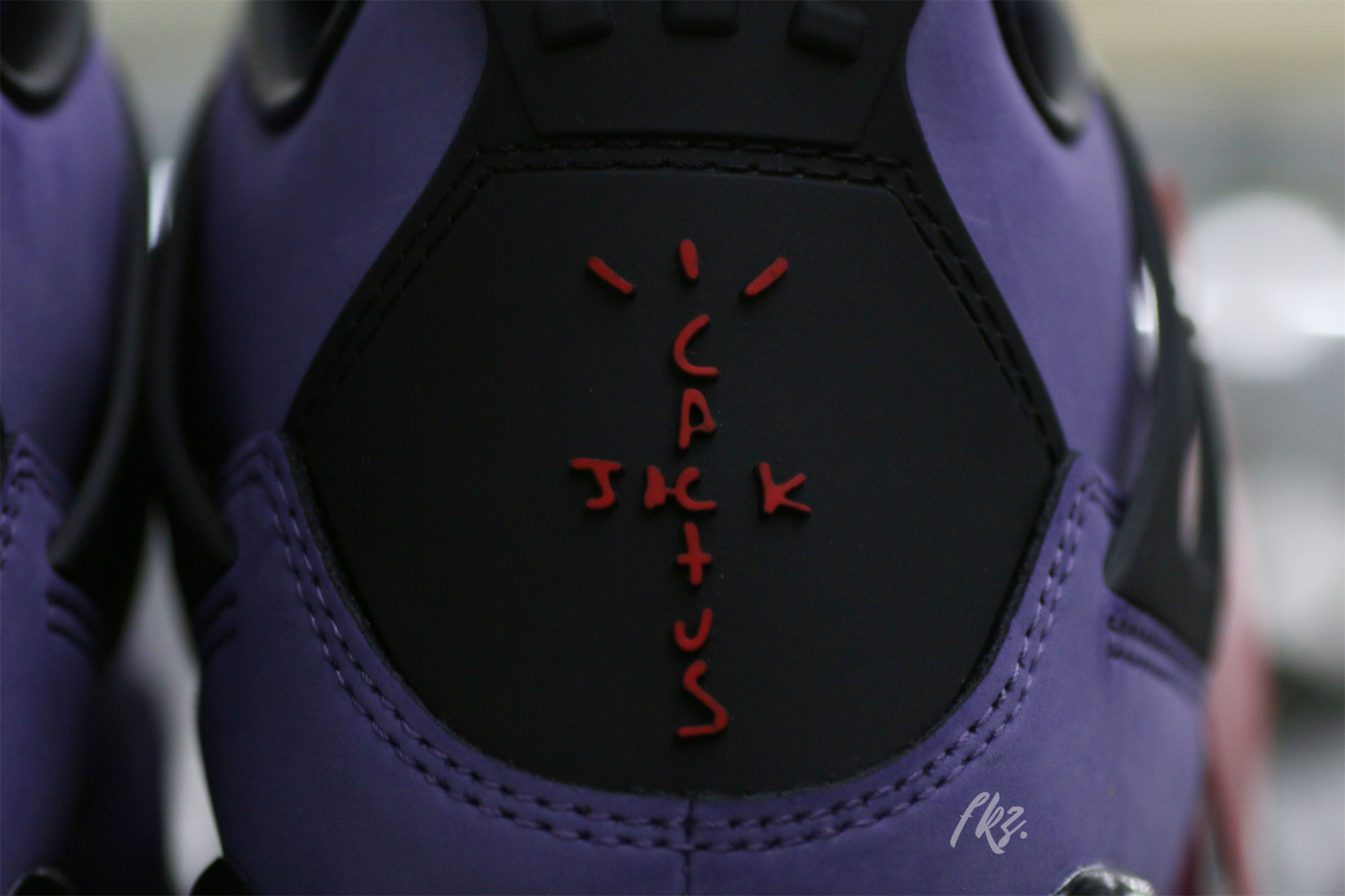 Jordan 4 Retro Travis Scott Purple (Friends And Family)