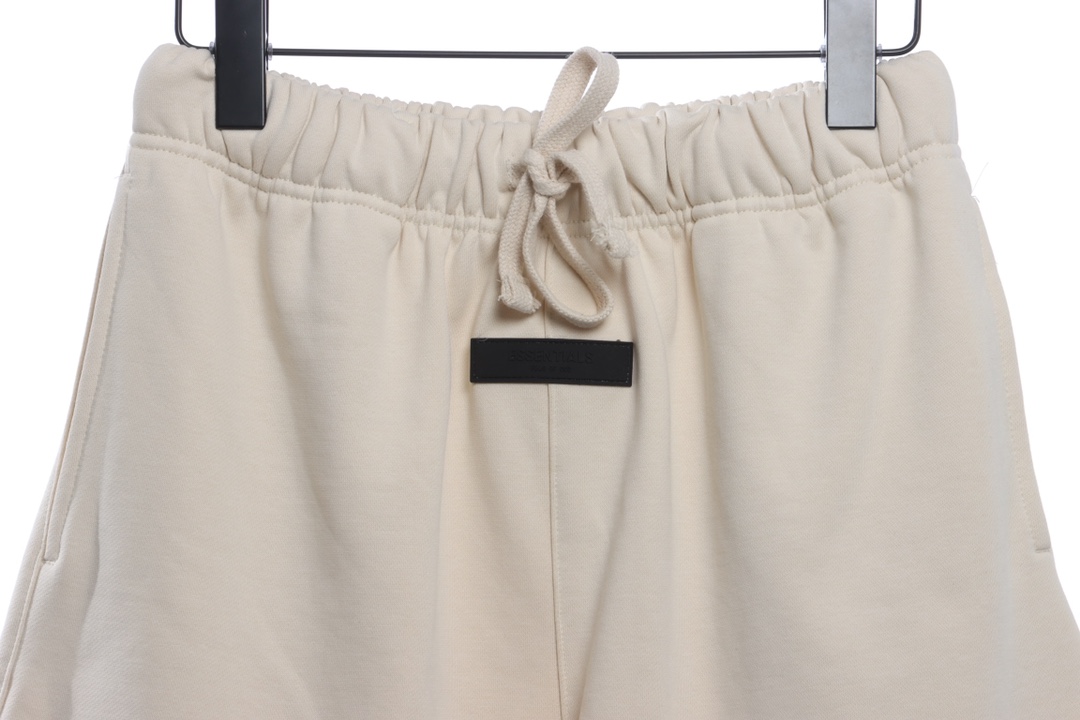 Essenti@ls Flocked alphabet shorts