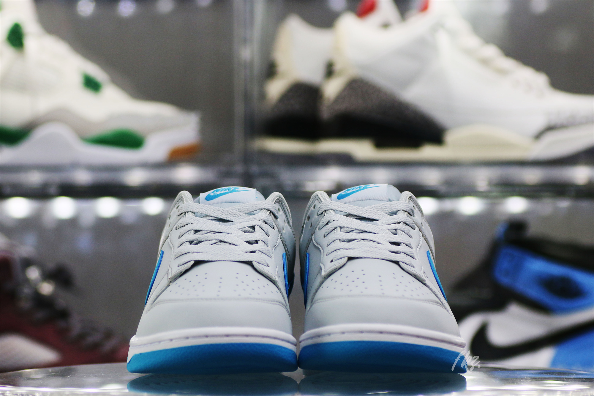 Nike Dunk Low Retro Pure Platinum Blue Lightning