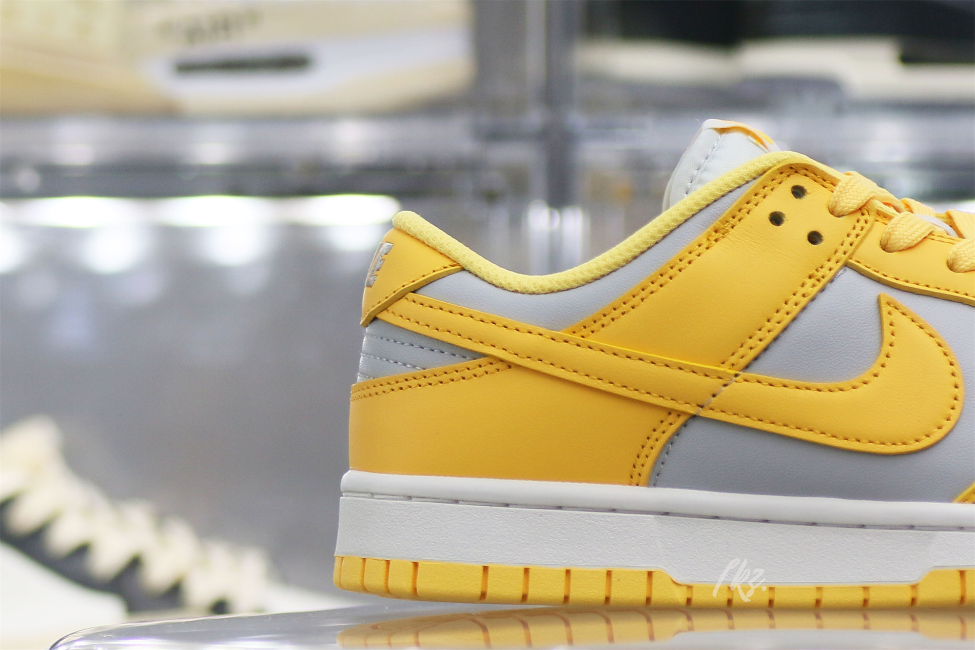 Nike Dunk Low Citron Pulse (Women’s)