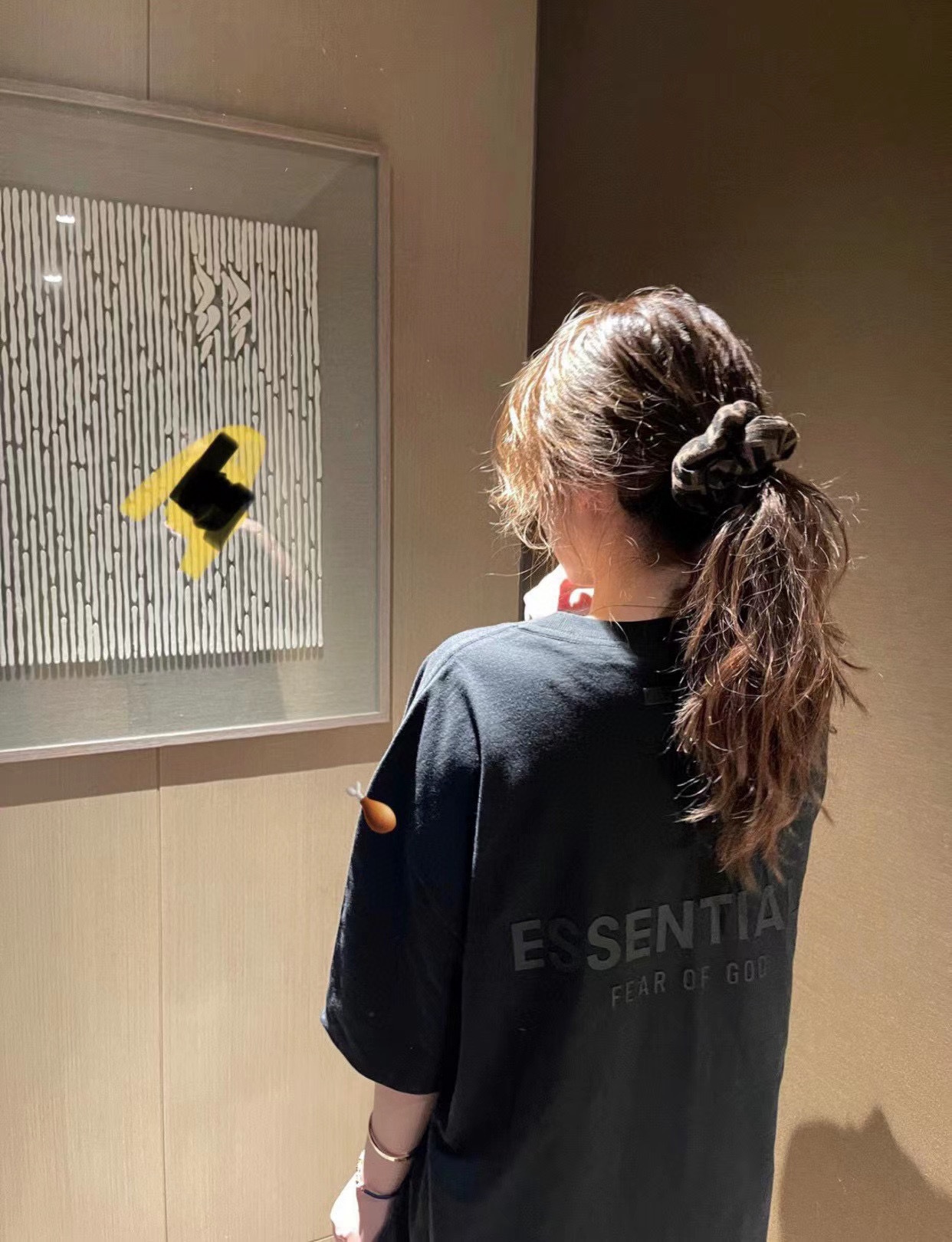 Essentials back silicone letter short sleeve