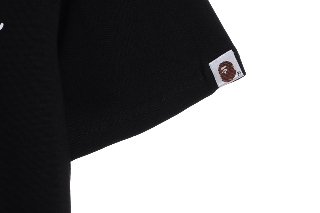 BAPE chest graffiti letters short sleeves