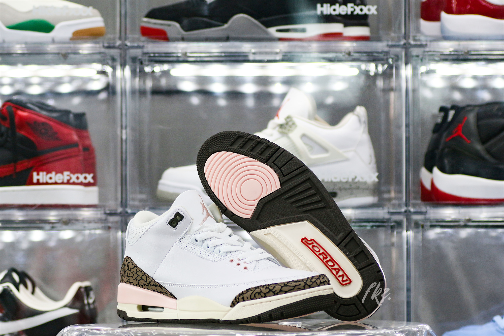 Air Jordan 3 Retro Neapolitan Dark Mocha