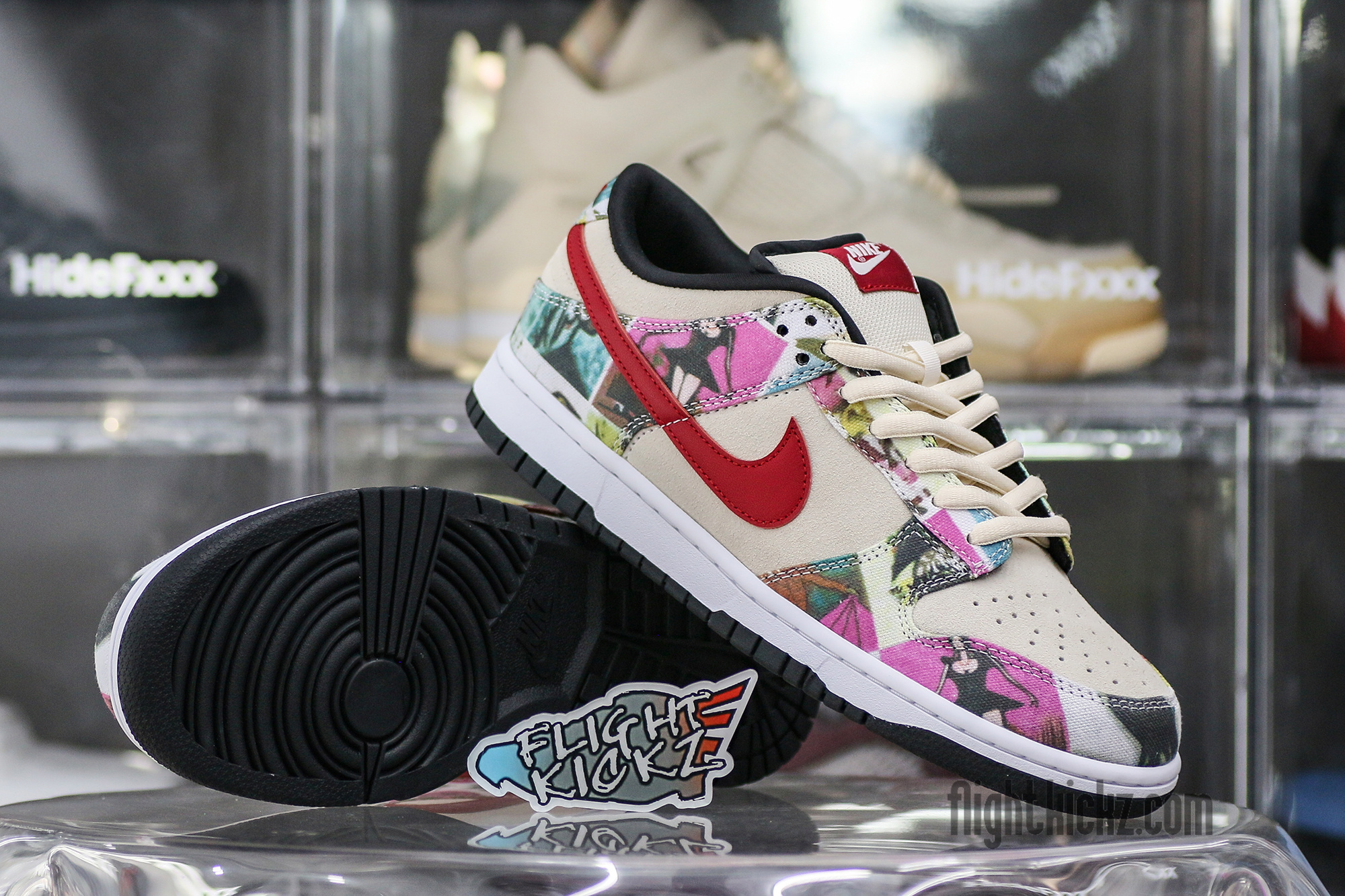 Nike SB Dunk Low Paris