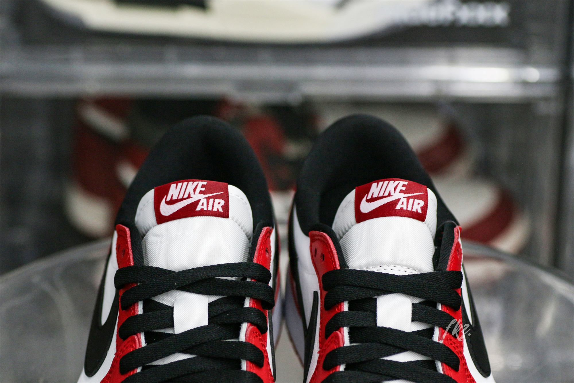 Air Jordan 1 Low Chicago 2016