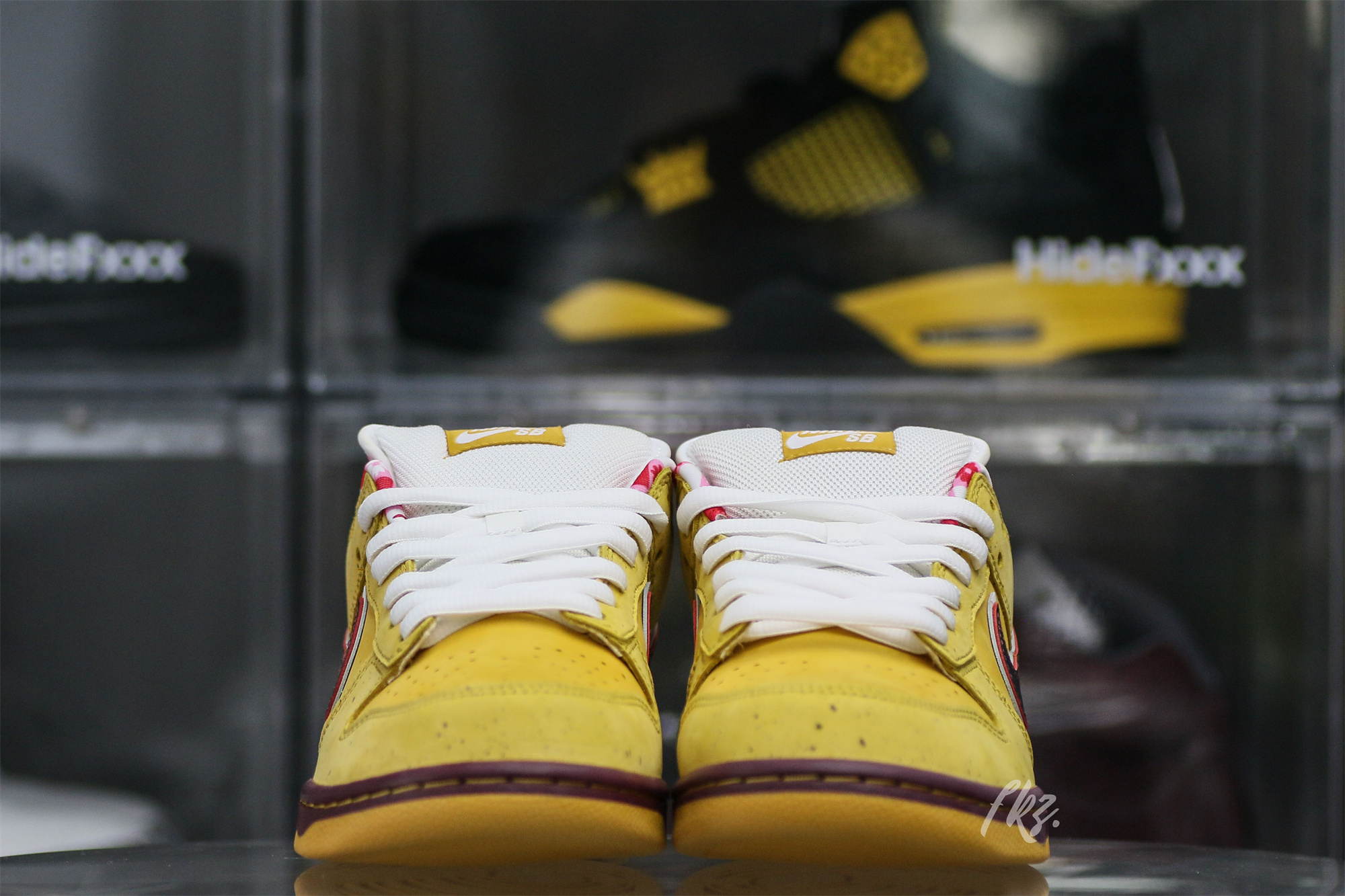 Nike SB Dunk Low Yellow Lobster