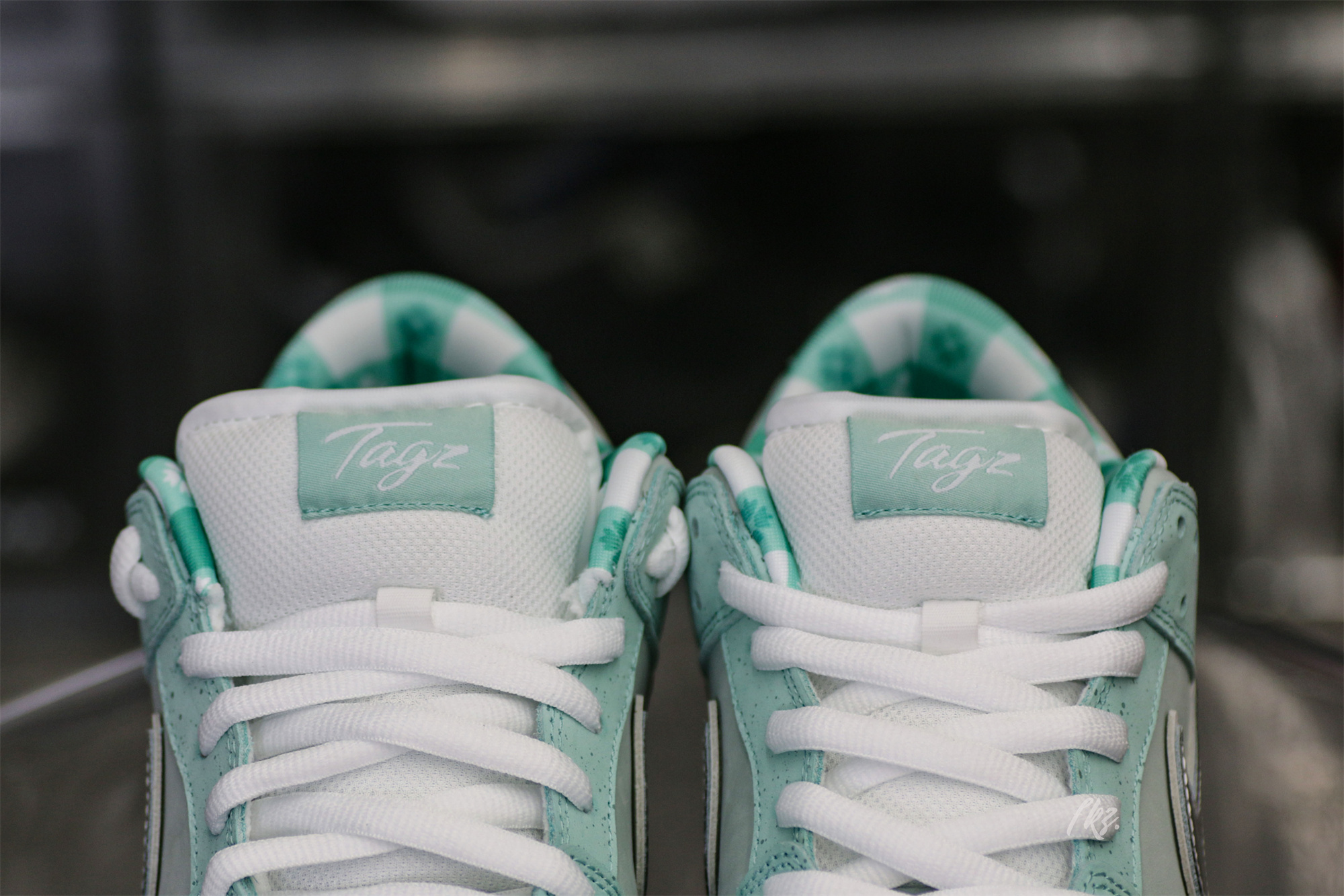Tiffany & C0. X Nike Dunk Low Lobster