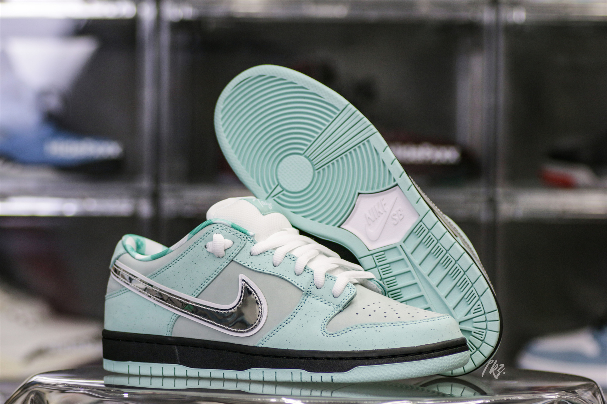 Tiffany & C0. X Nike Dunk Low Lobster