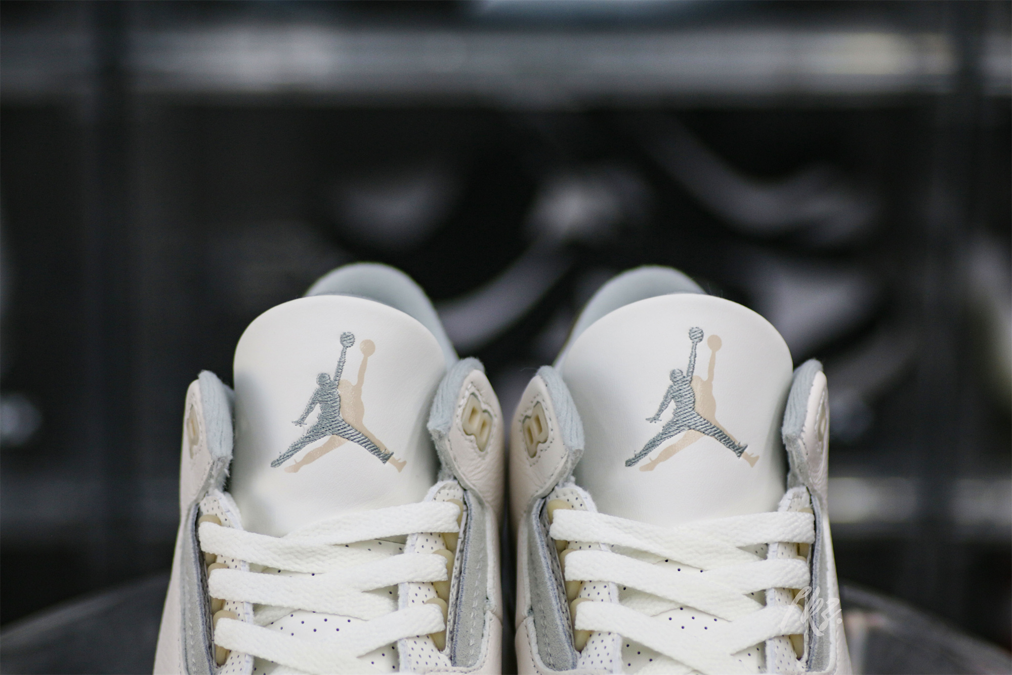 Air Jordan 3 Retro Craft Ivory (LN5 A1)
