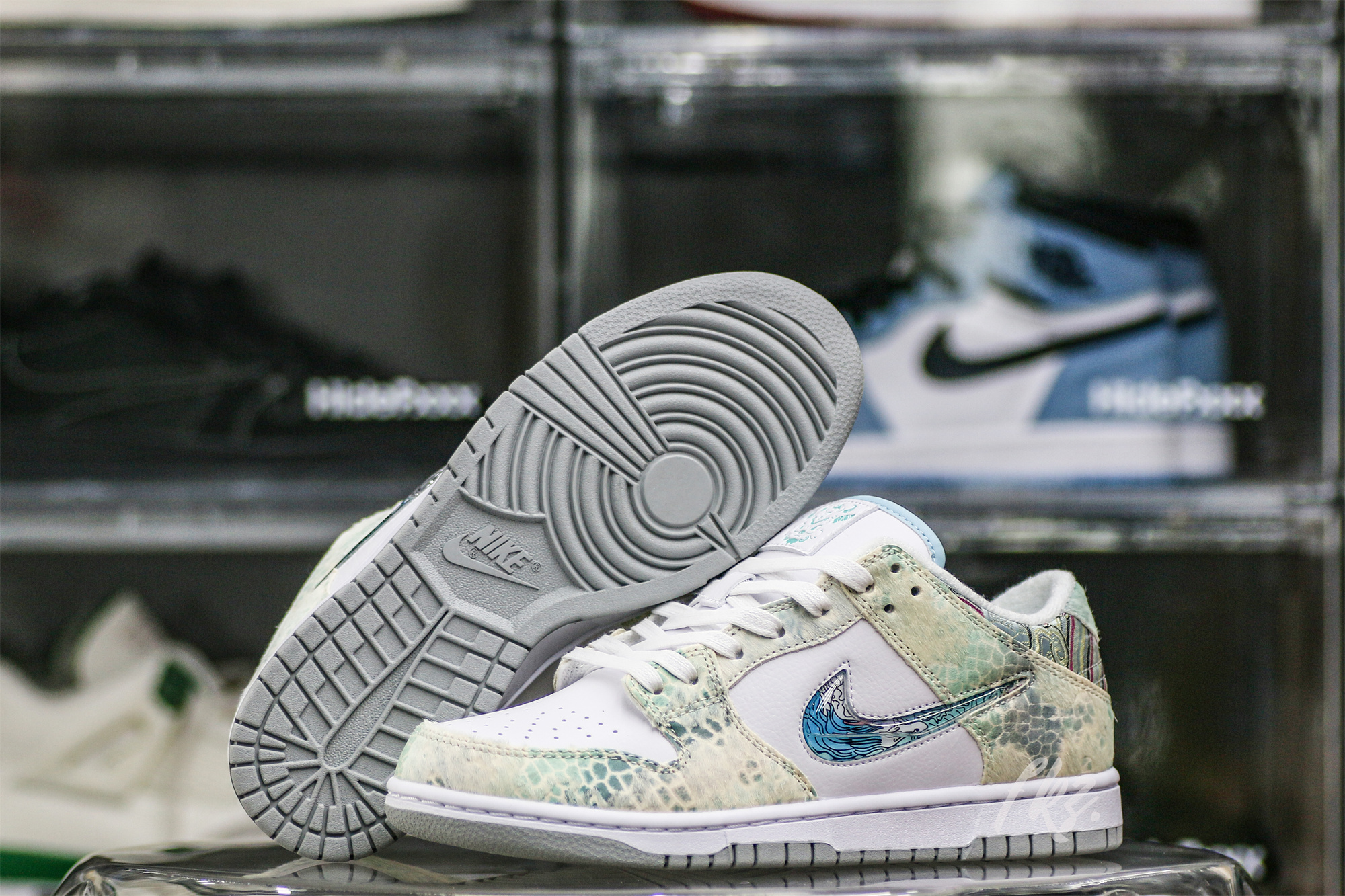 Nike Dunk Low Steam Puppet GNY 2024