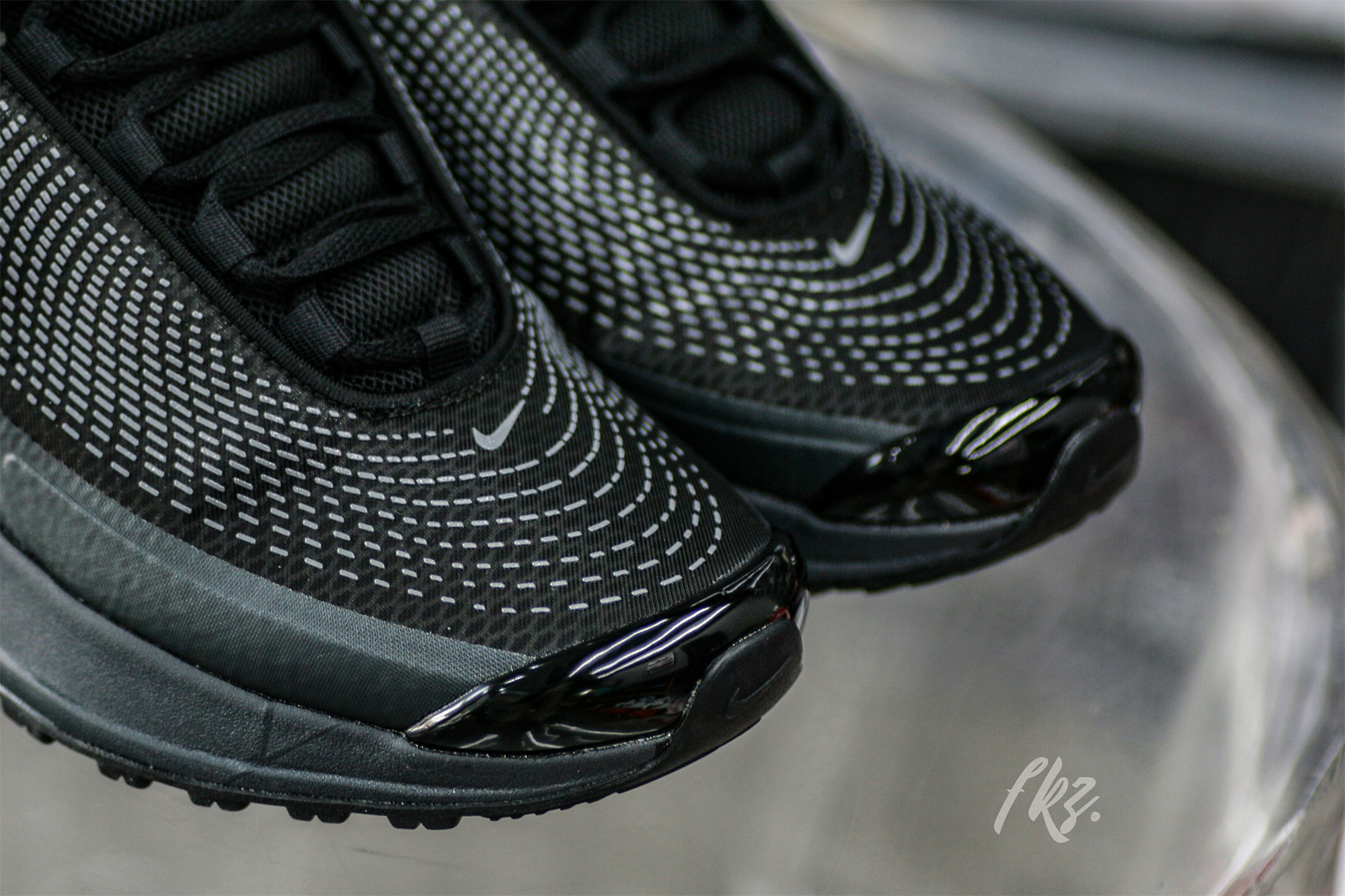 Nike Air Max Dn Black Metallic