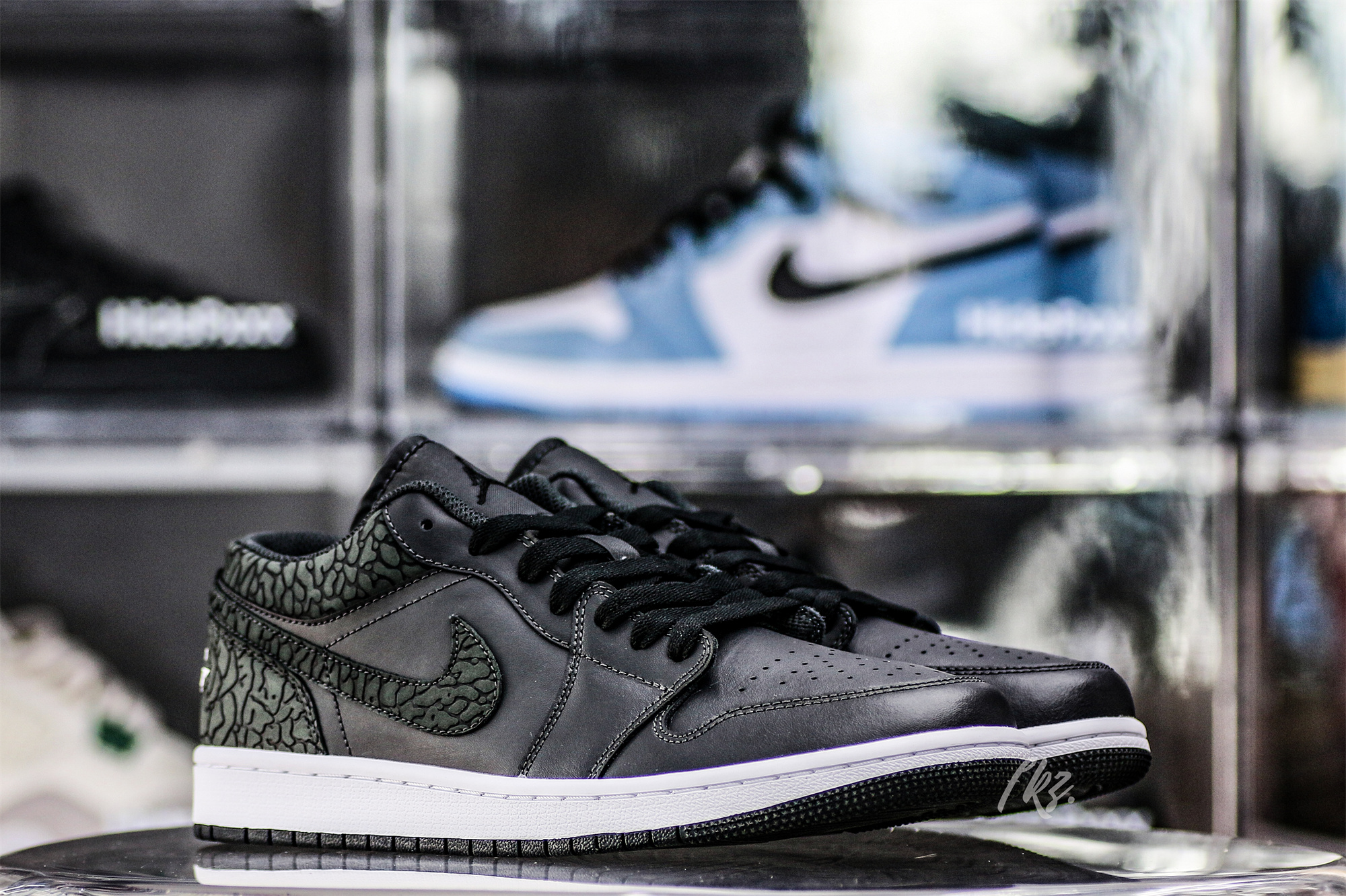 Air Jordan 1 Low SE Black Elephant