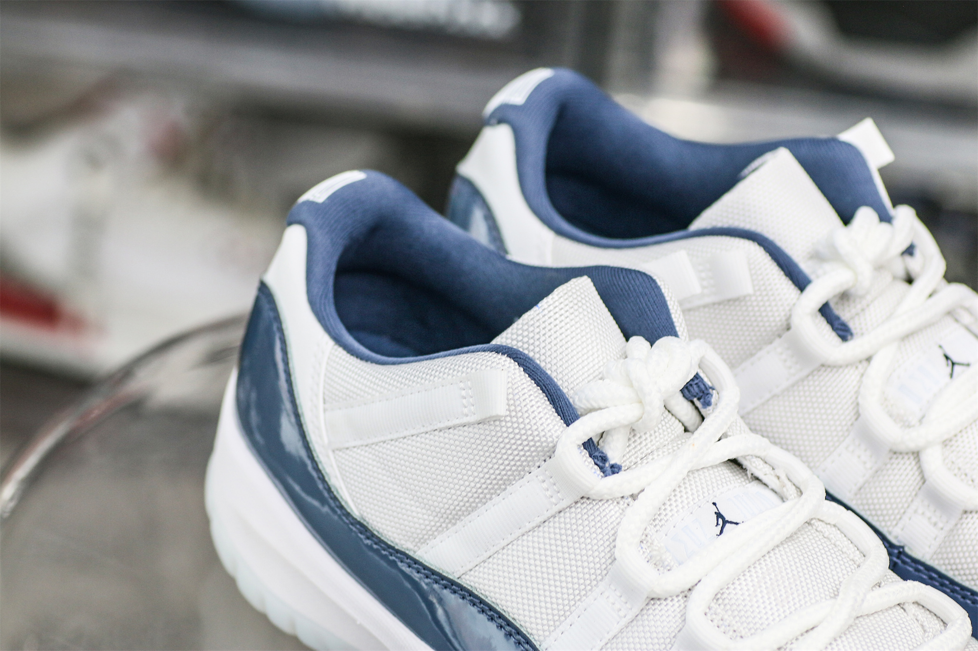 Air Jordan 11 Retro Low Midnight Navy (2024)