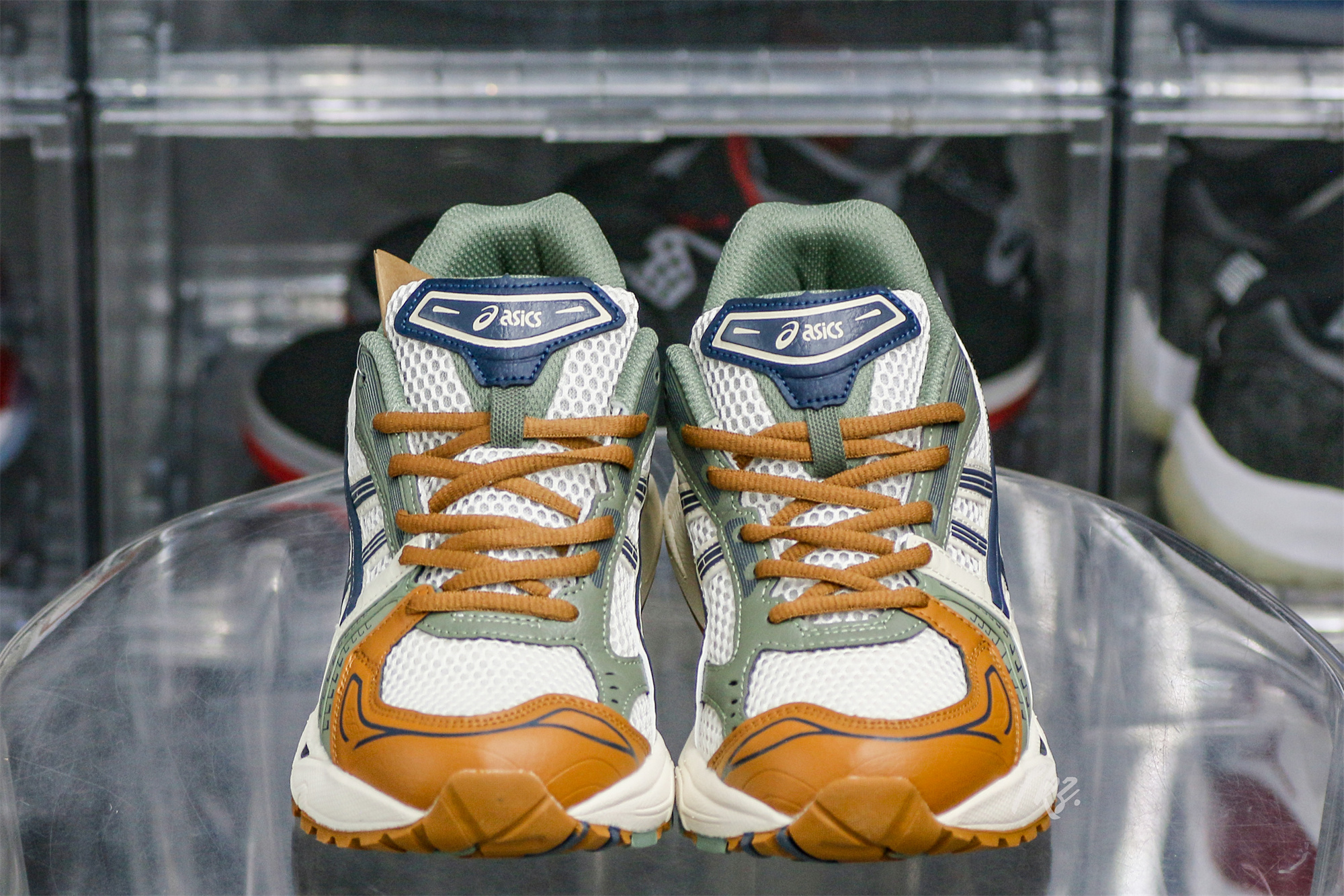 Gel Kayano 14 Vanilla Tarmac 2022