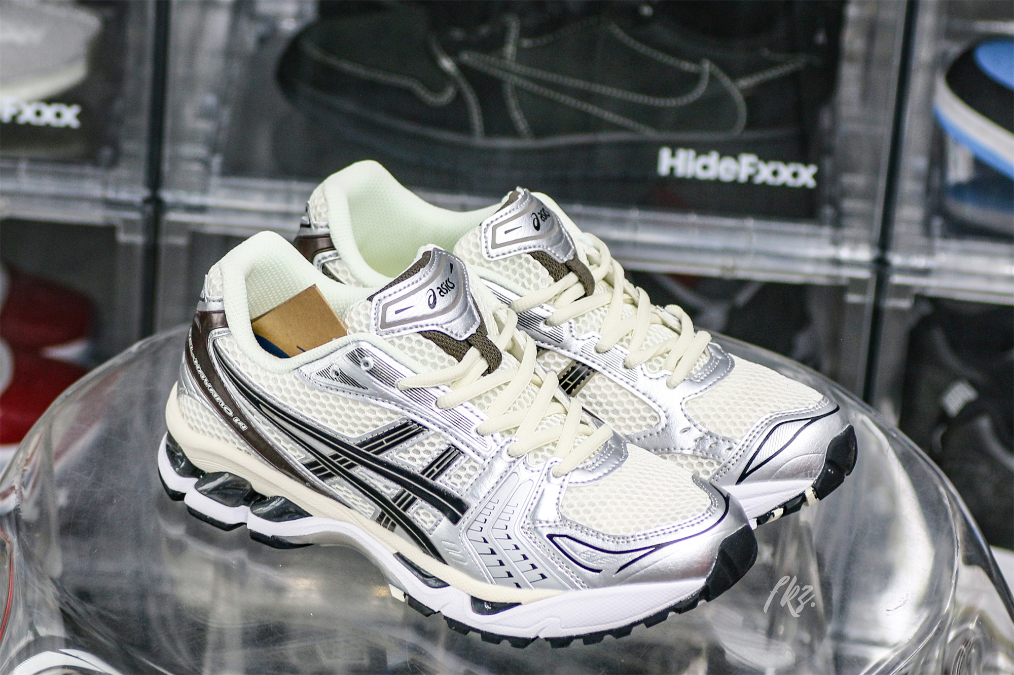 Gel Kayano 14 Silver Cream 2023