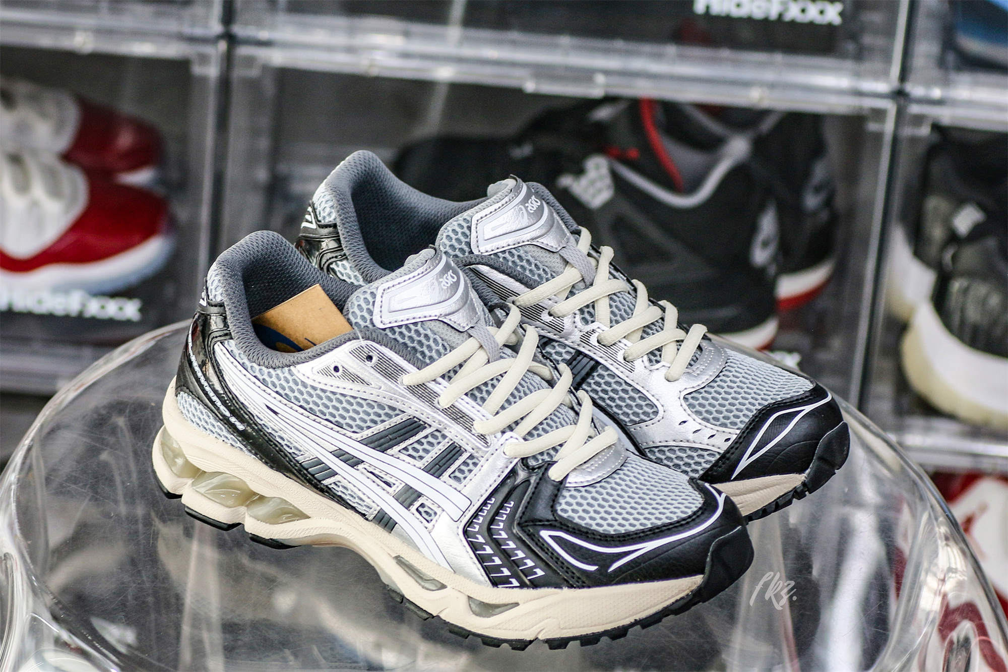 Gel Kayano 14 Black Glacier Grey Silver 2023