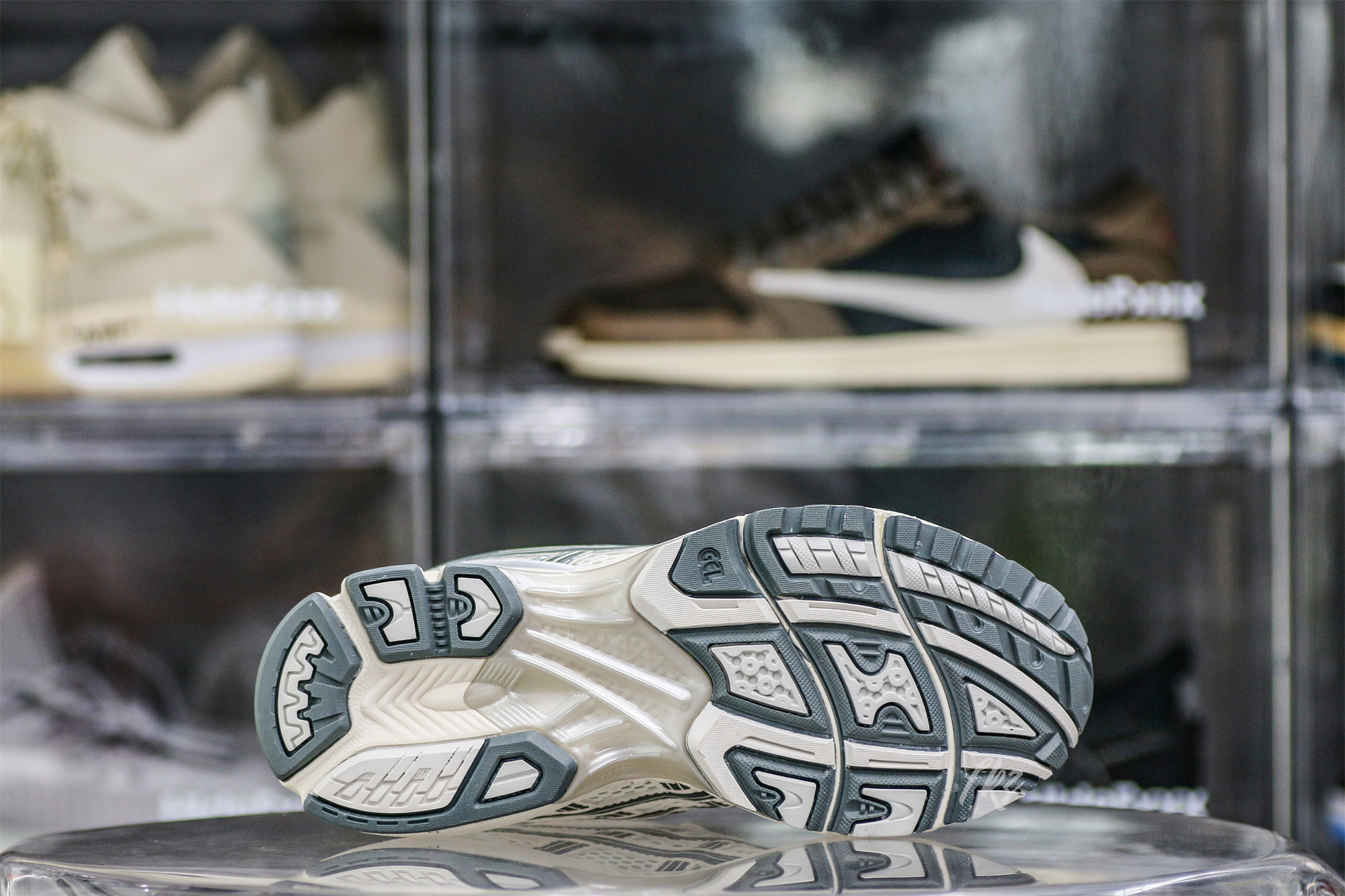 Gel Kayano 14 Birch Dark Pewter 2024