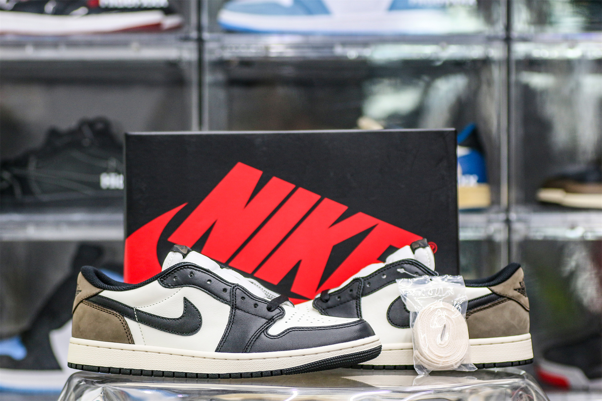 Air Jordan 1 Retro Low OG ‘Mocha’