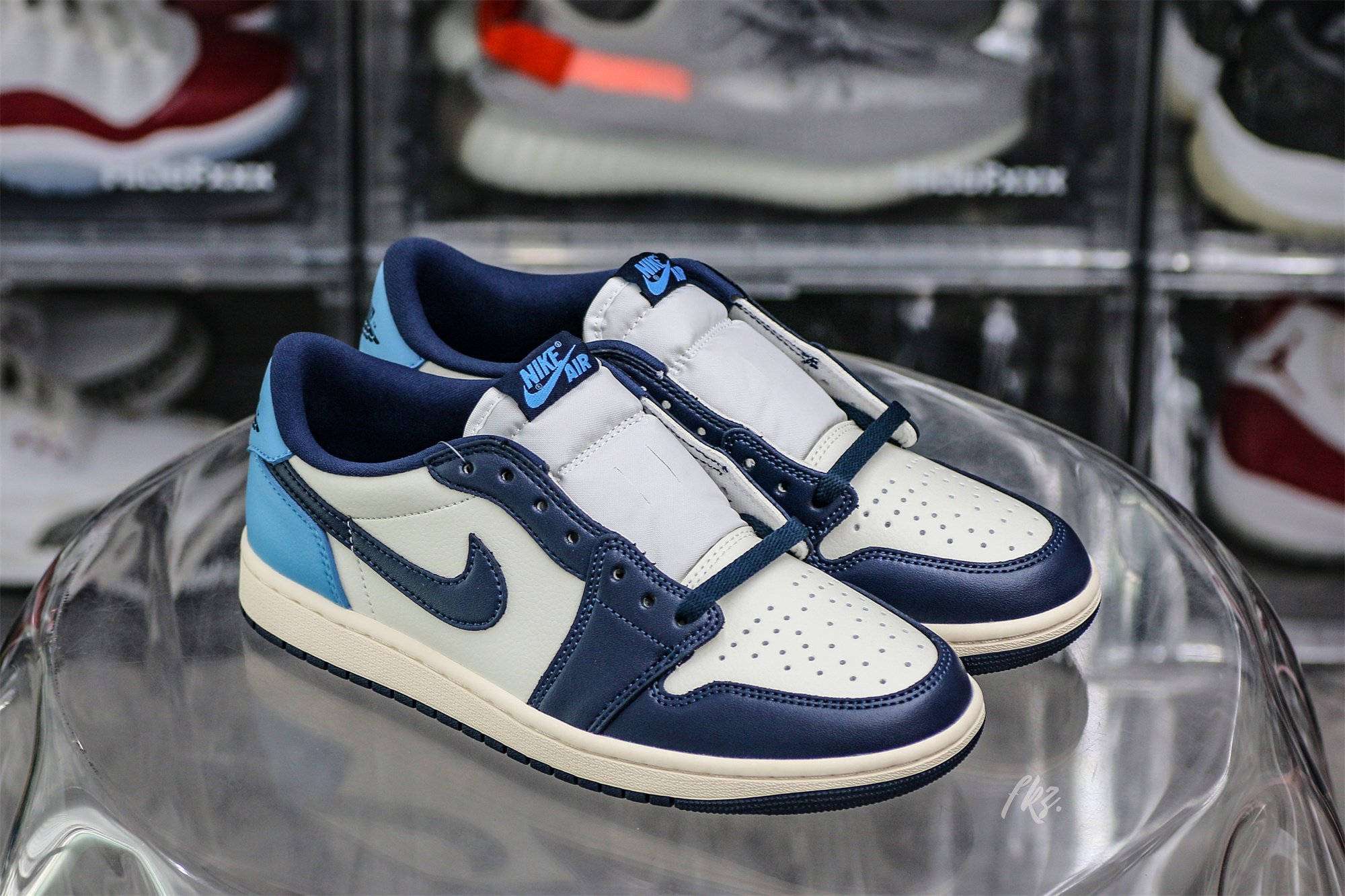 Air Jordan 1 Low OG “Obsidian” UNC 2025