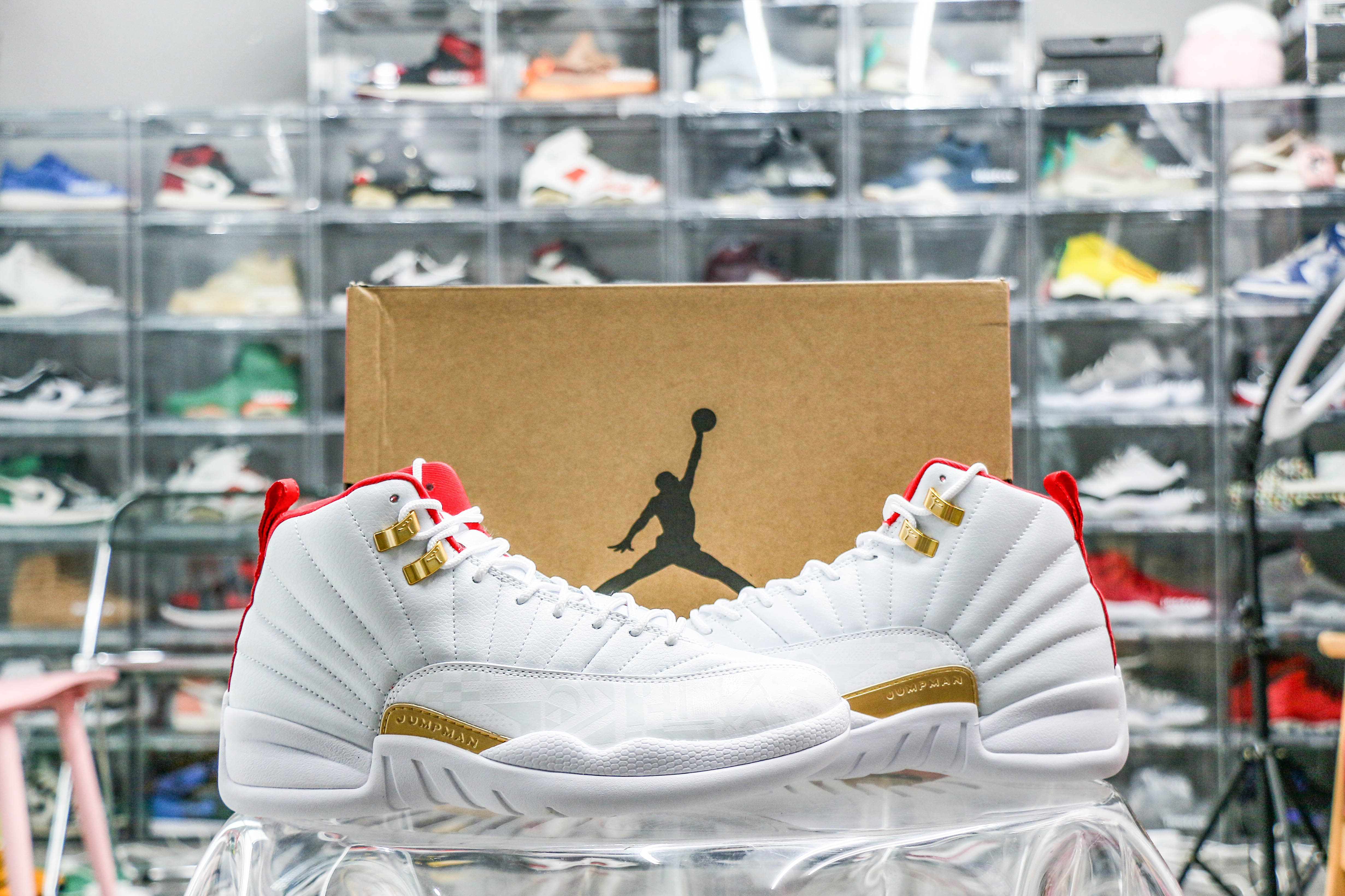 Jordan 12 Retro FIBA （2019）